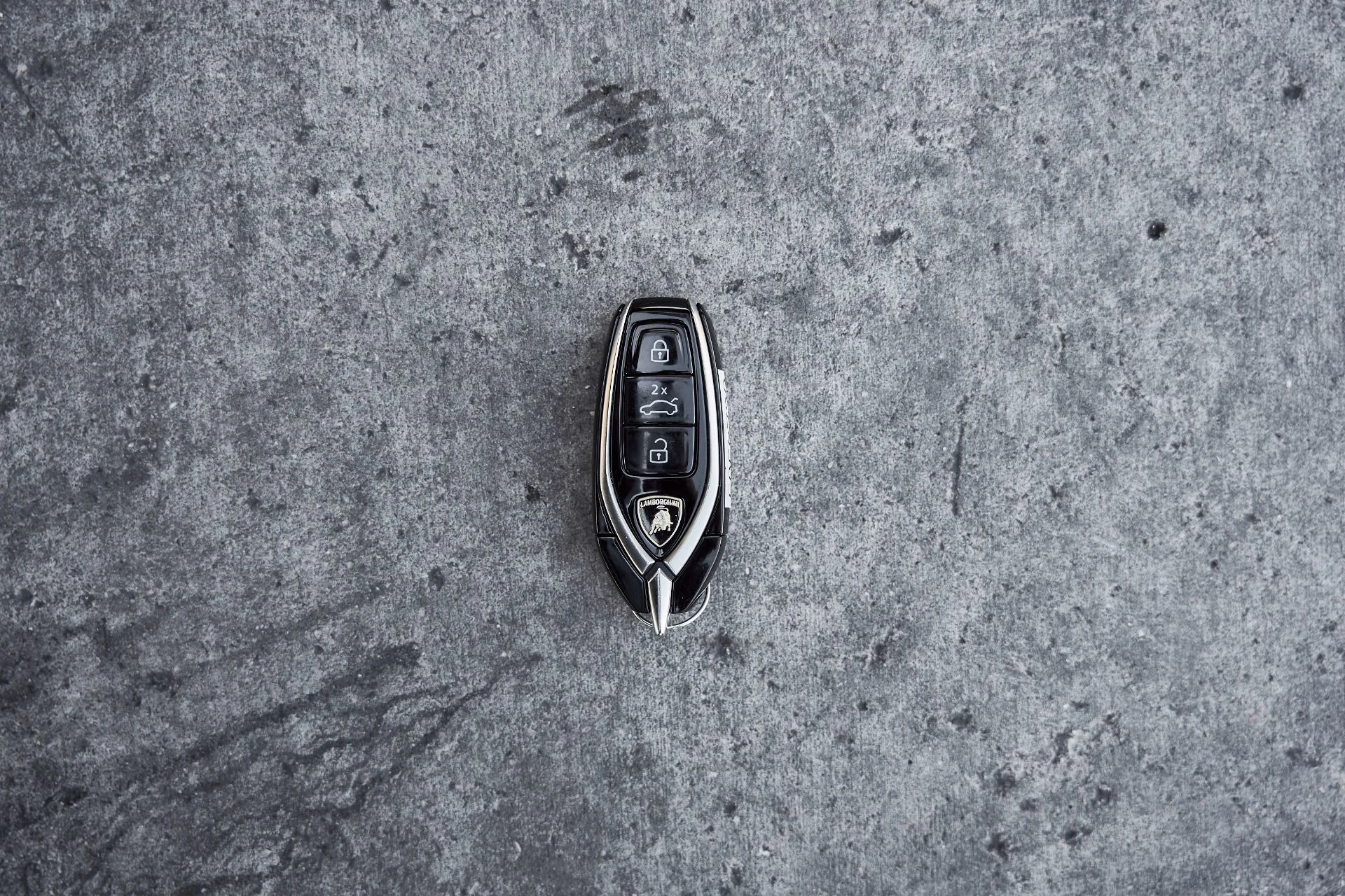 mph085_4191915050_Used_2024_Lamborghini_Urus_S_1770085978_9855f2aad0