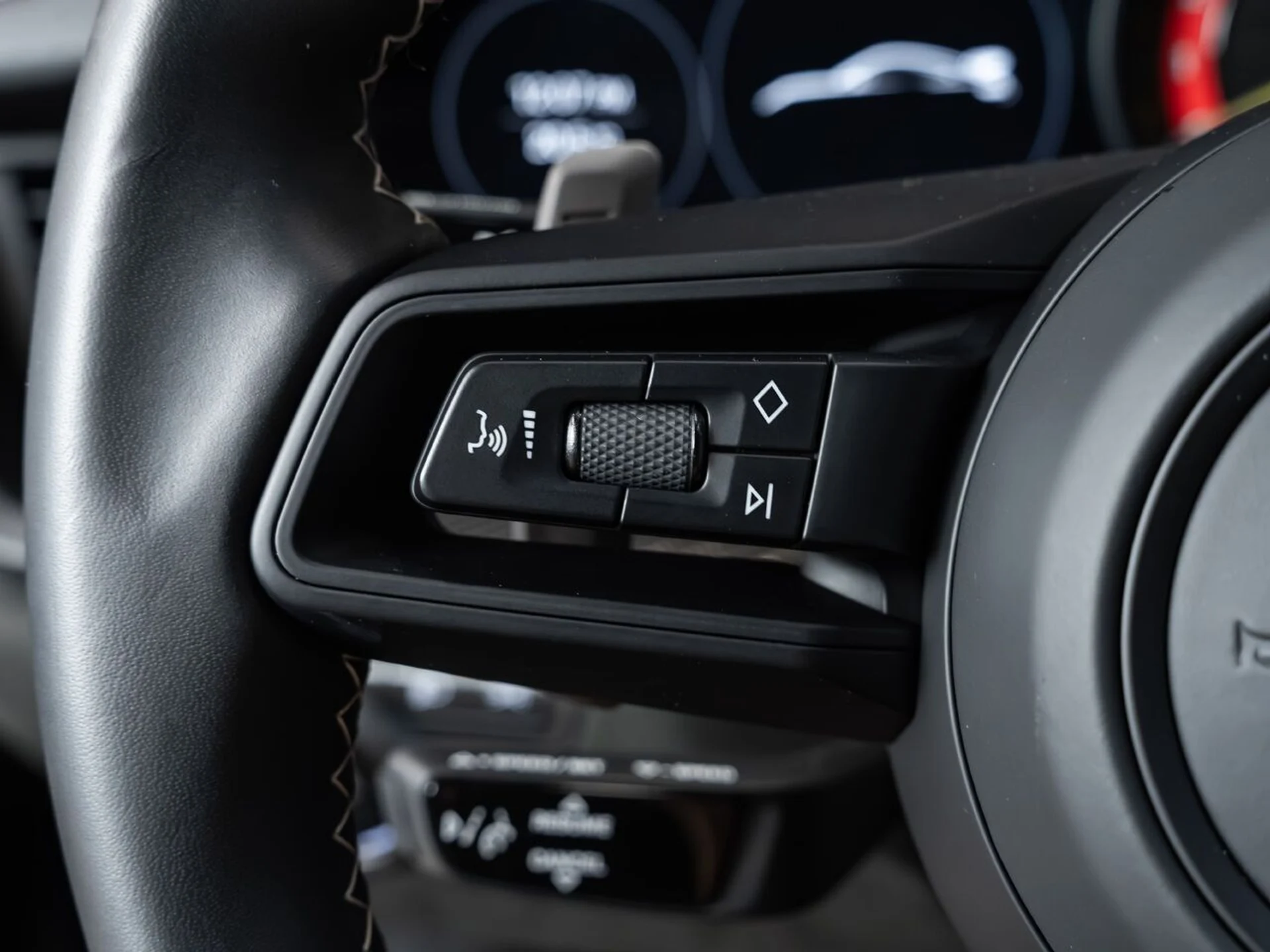 mph085_456302078_porsche_911_2022_0bf68b939b