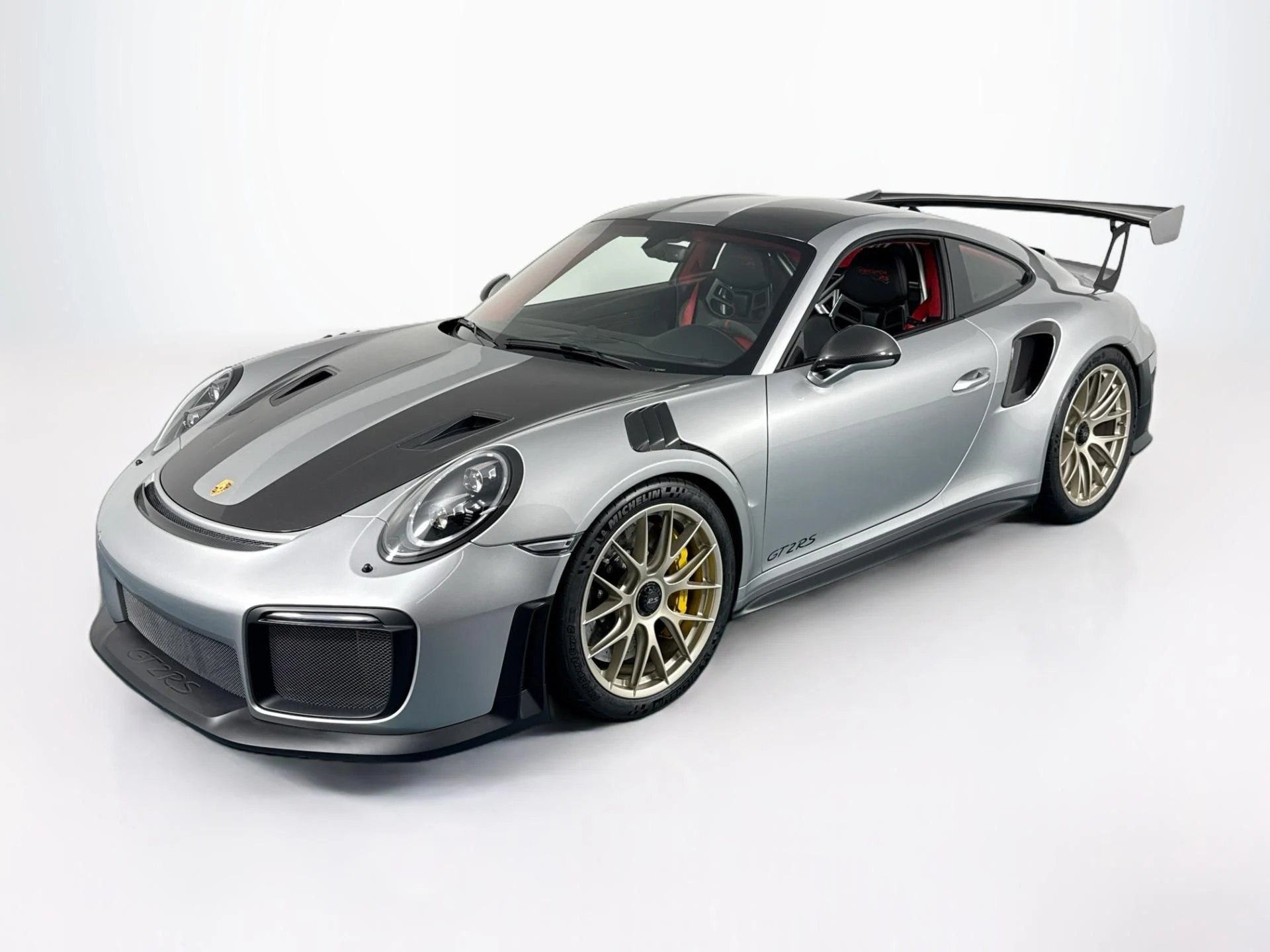 mph085_592266789_Used_2018_Porsche_911_GT_2_RS_1784763025_d43dd41e26