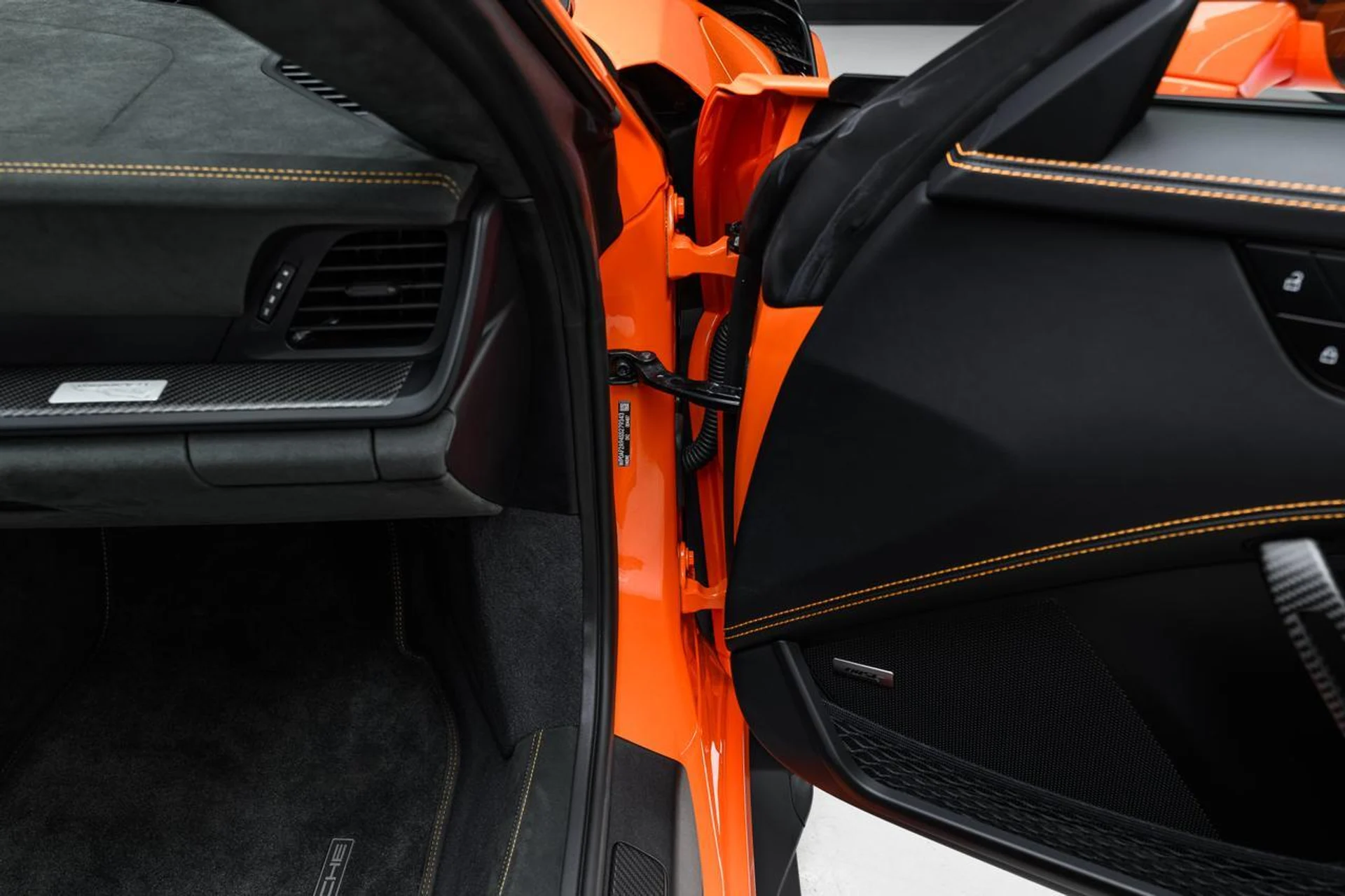 mph085_664122791_e494b3cb11b78b047b50c36a3c82a812_8a9f659421