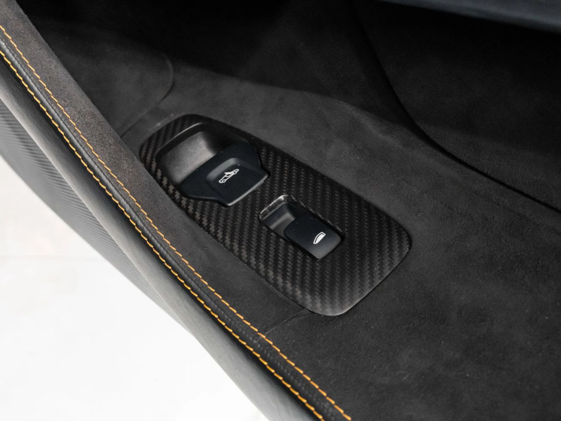 mph085_666628691_mclaren_570s_2017_37e49c7d6c