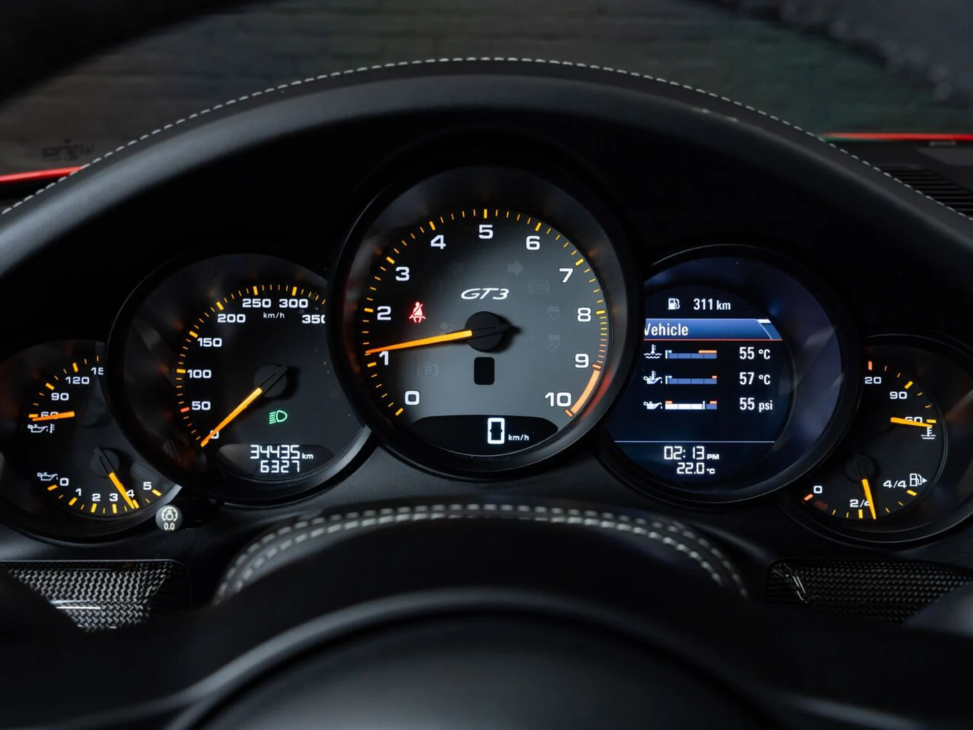 mph085_722024782_porsche_911_2018_759588d833