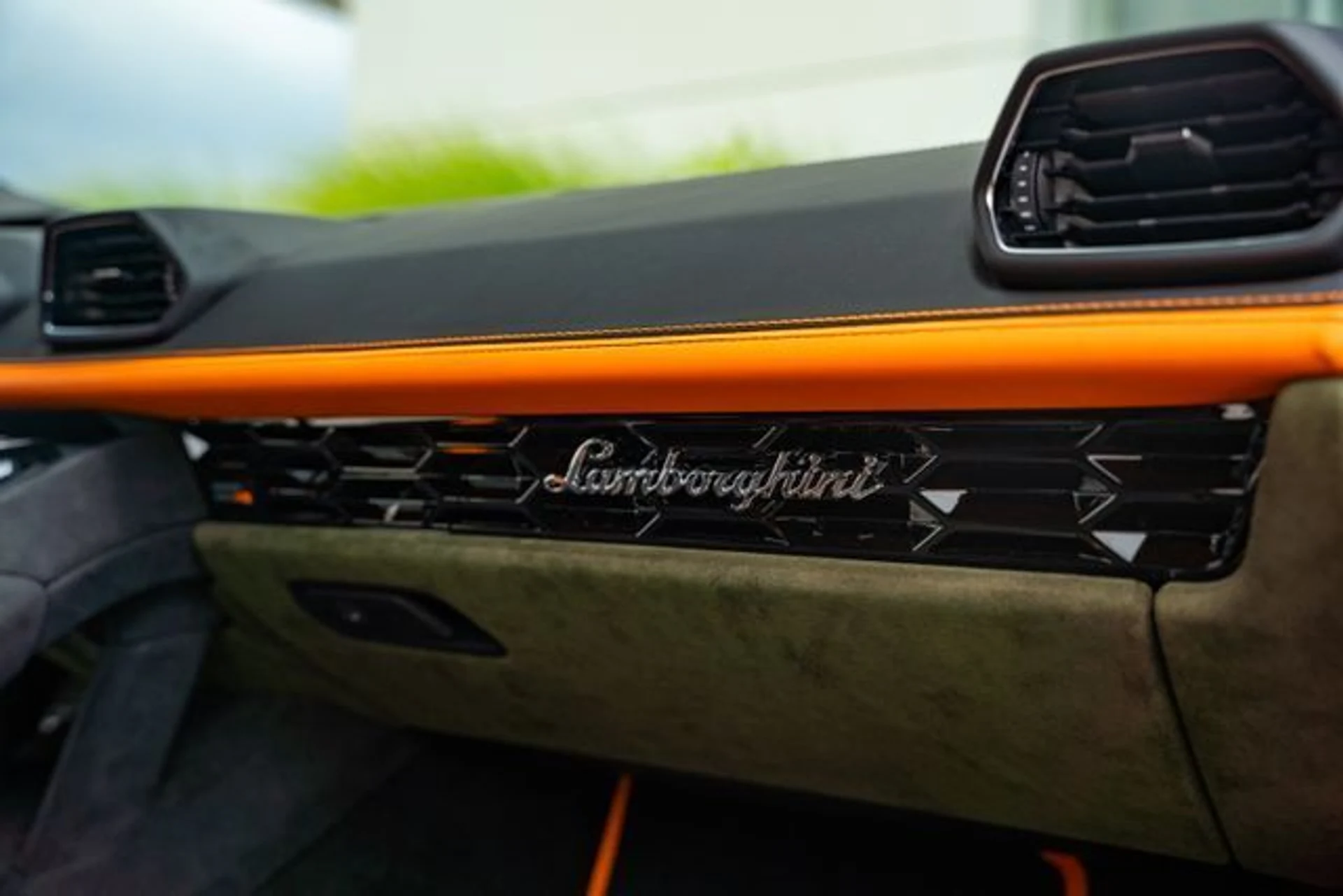 mph085_739340514_a0fbe9fb0f1f73f88eb27b4271d76038_124245cbac