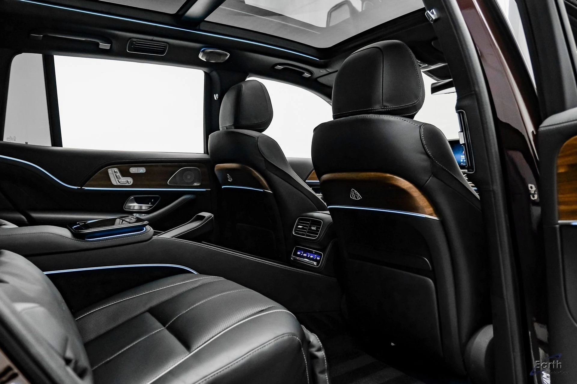 mph085_841906646_62d7515d298116786d3f45fc0efc9c9ex_e970d67967