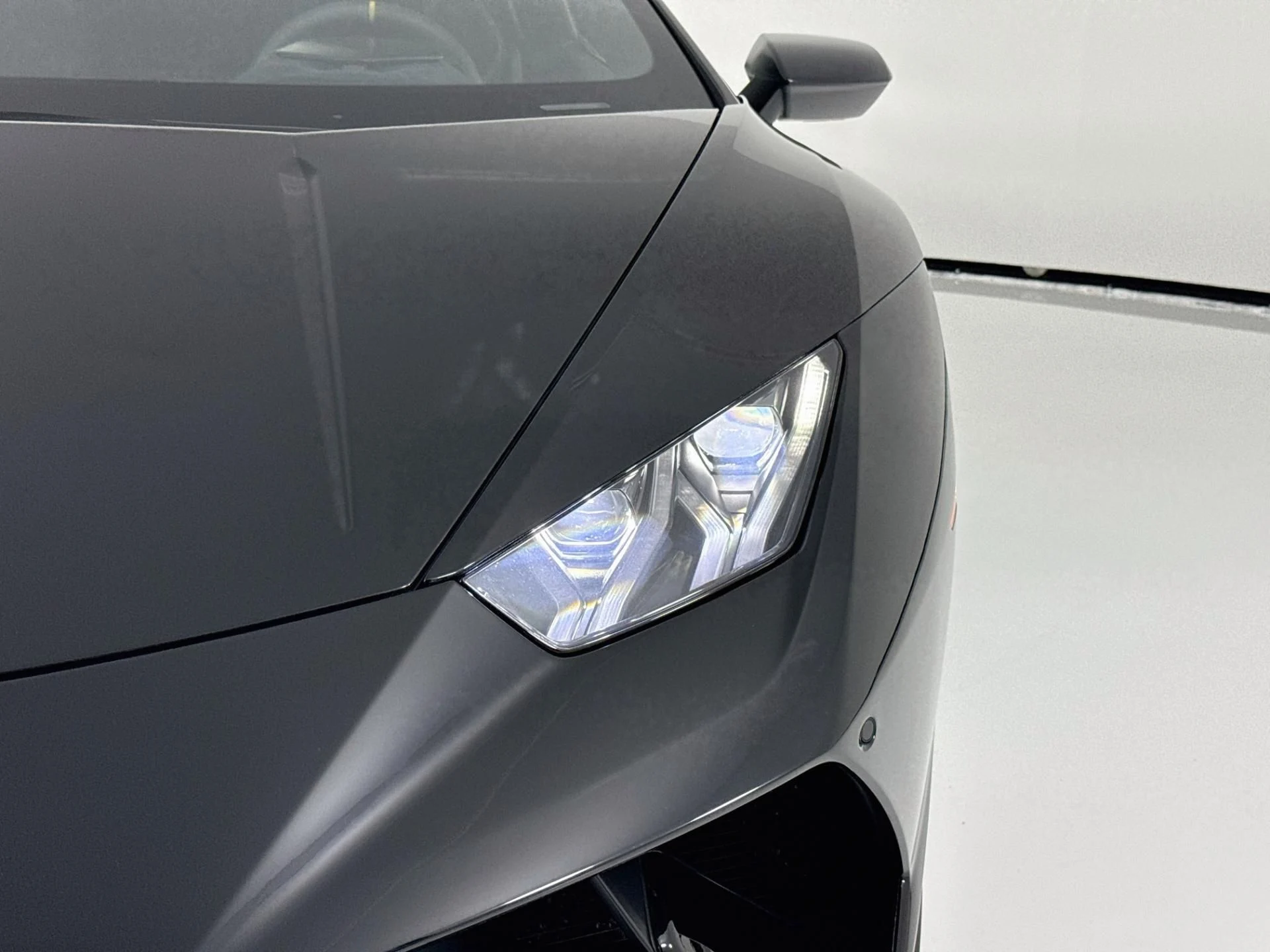 mph085_955784233_Used_2019_Lamborghini_Huracan_Performante_Spyder_1793134398_c6c70c30b8