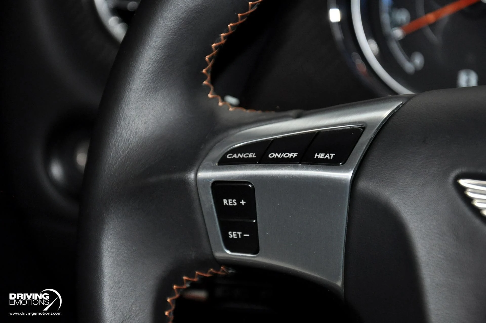 mph086_1057932798_891_p87_l_7d70b6e762