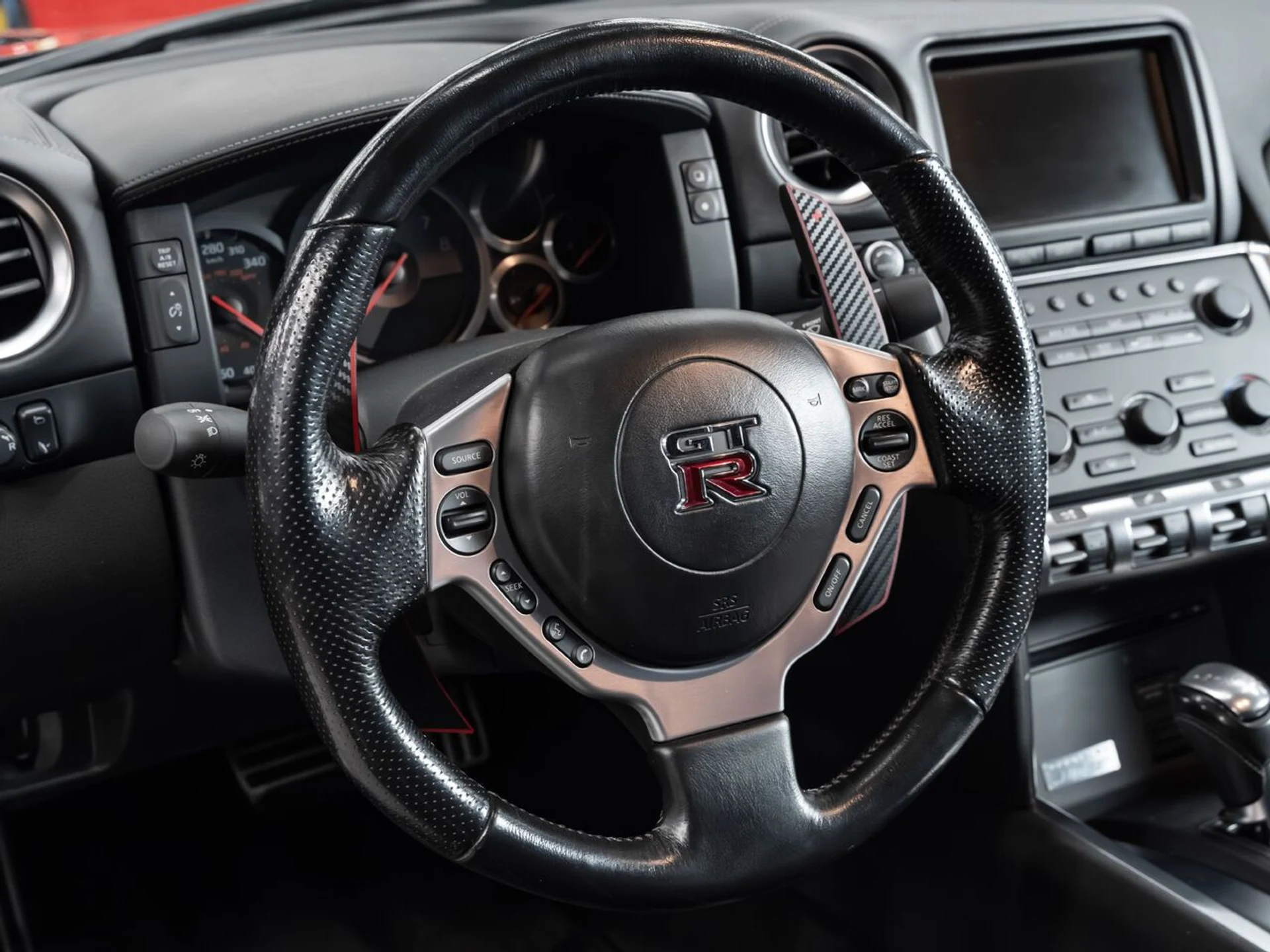 mph086_1074973875_nissan_gt_r_2009_fe38ec60a4