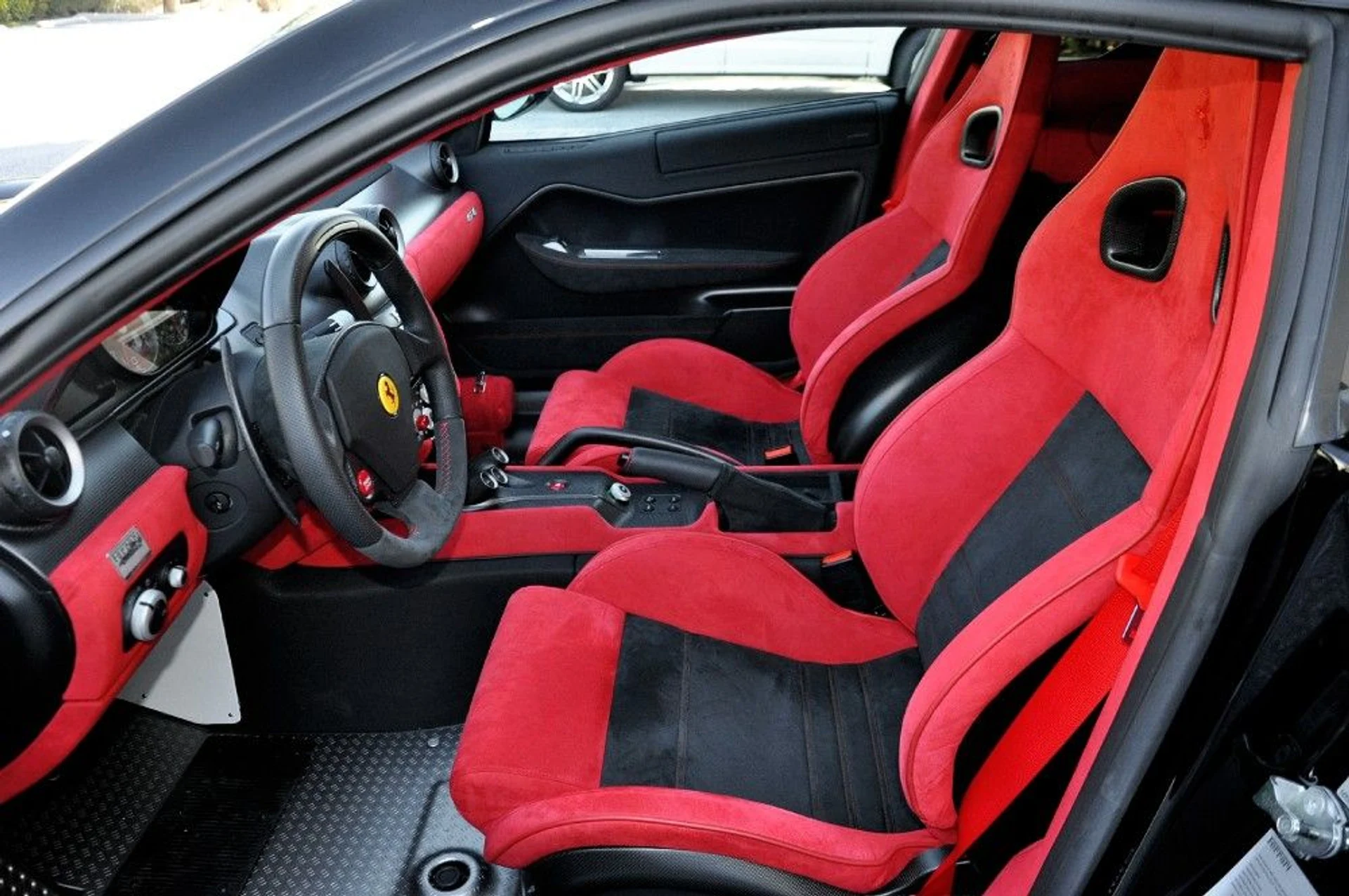 mph086_1142938011_82_p87_l_032df7db10