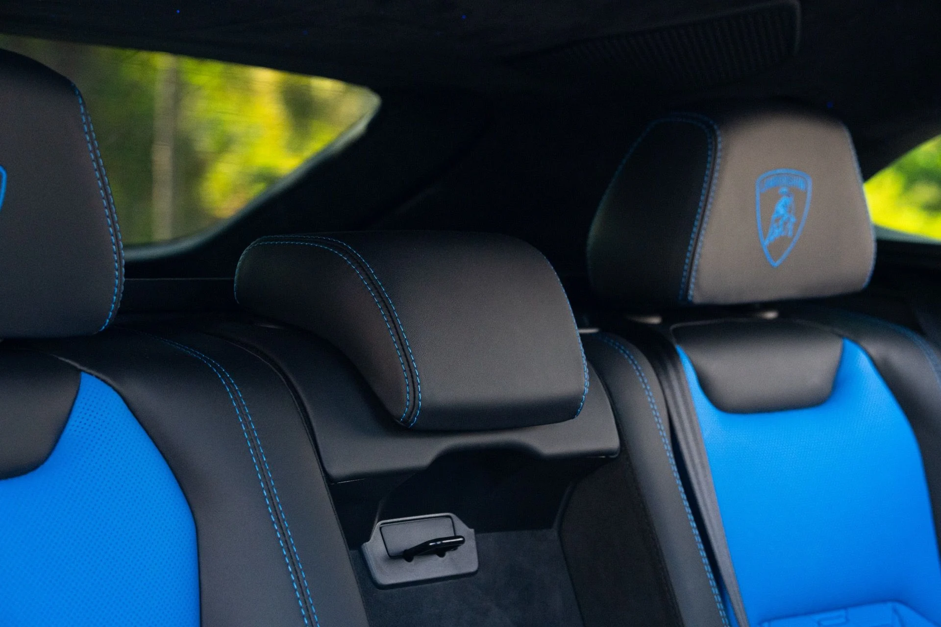 mph086_1227948907_Used_2019_Lamborghini_Urus_1781242066_4ca39c5f22
