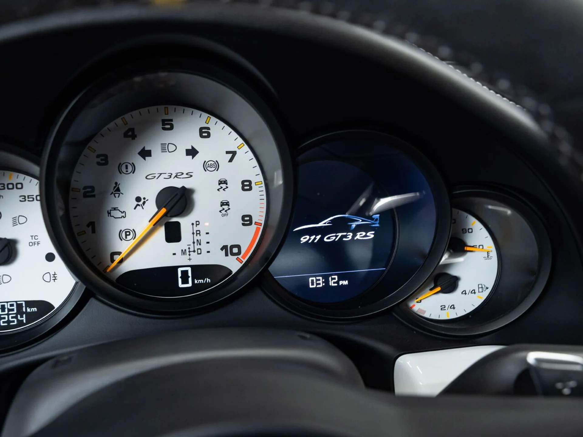 mph086_1484471012_porsche_911_2019_966f65d246
