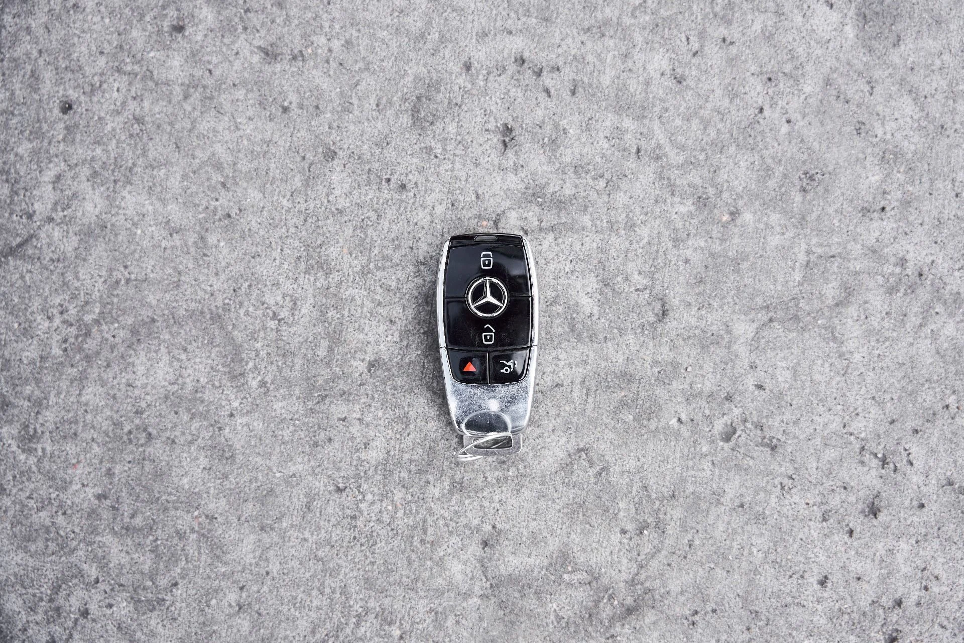 mph086_1777669791_Used_2021_Mercedes_Benz_GLS_Maybach_GLS_600_1768358477_1a922892b1