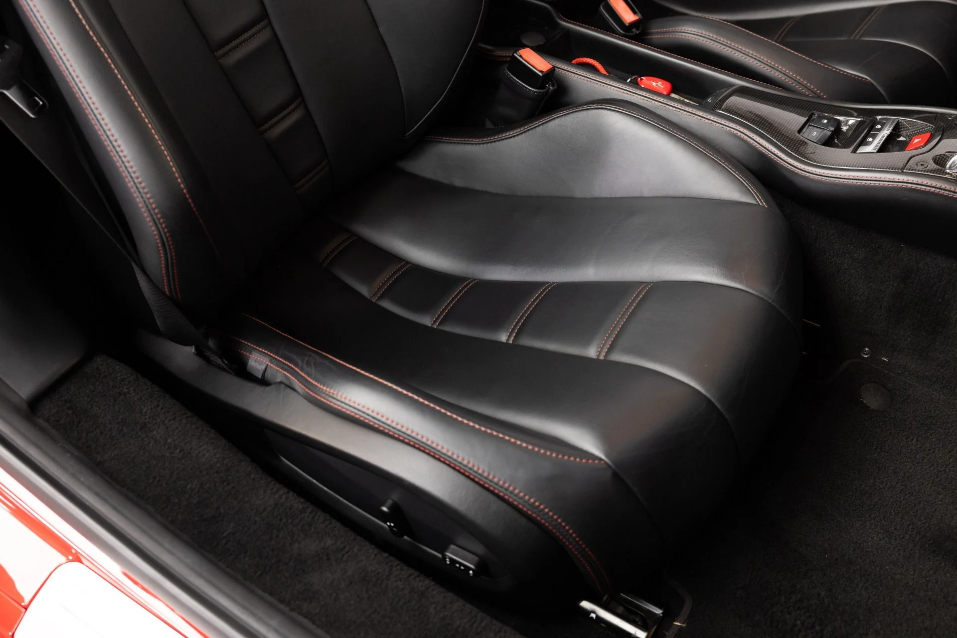mph086_1805320218_Used_2014_Ferrari_458_Spider_1791906932_af2013378b