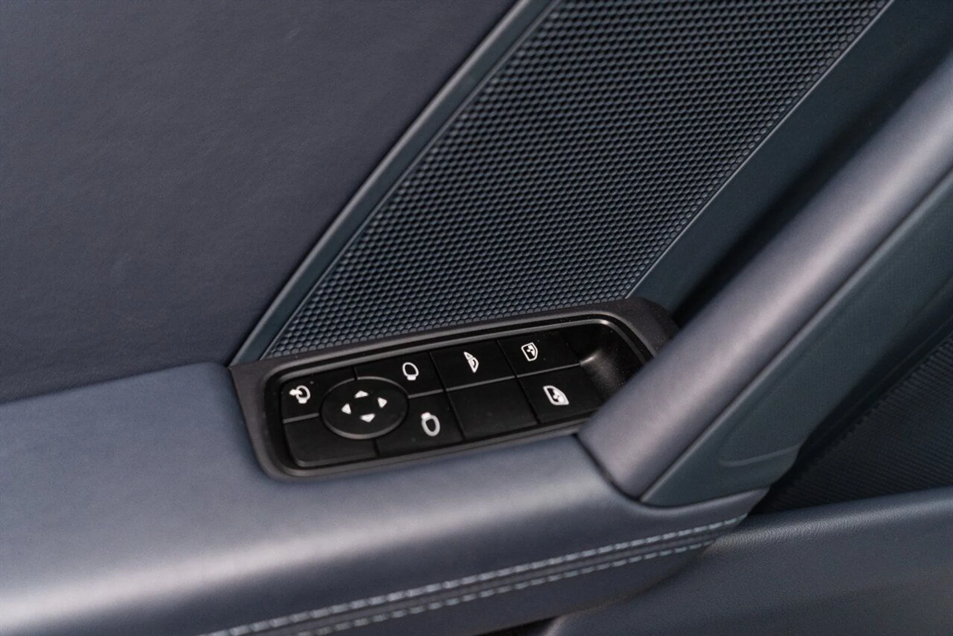 mph086_1829342652_4436b3d0ed_1280_ce4c31b8c3