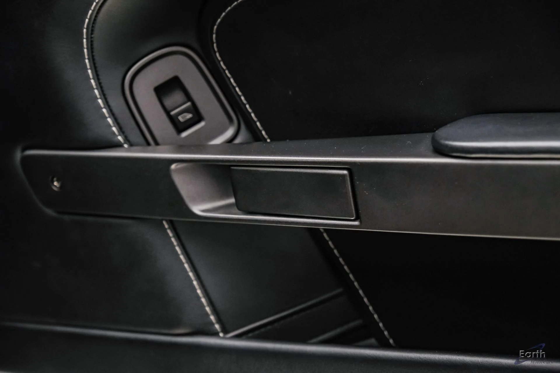 mph086_1922755102_bd585f1cd46140020f7df87ccbe781efx_5be062b440