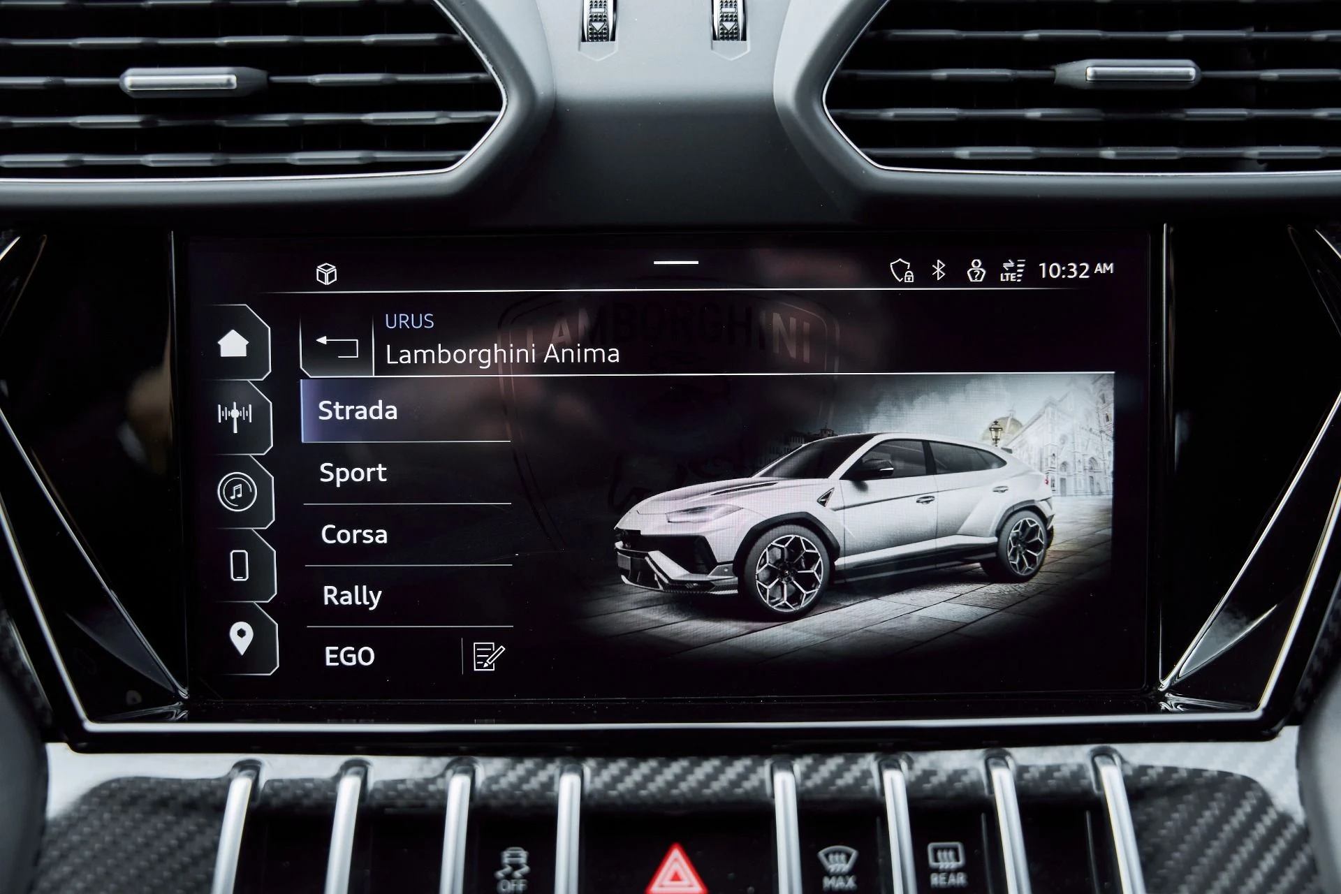 mph086_2130012563_Used_2024_Lamborghini_Urus_Performante_1768001260_7190c04555