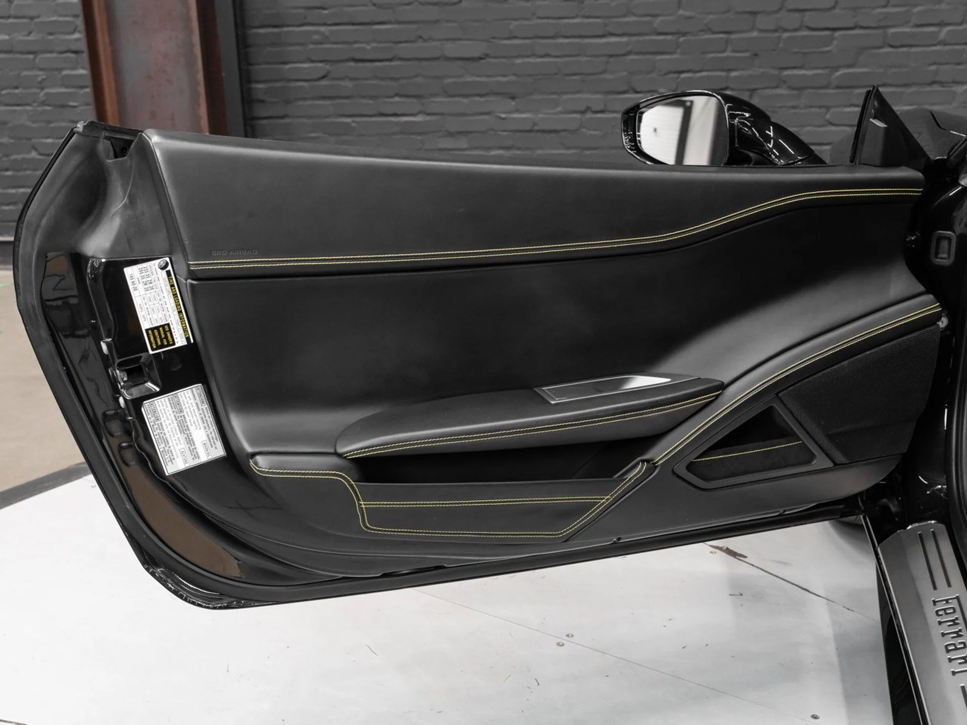 mph086_2154654955_ferrari_458_italia_2015_6d1b40e4cd