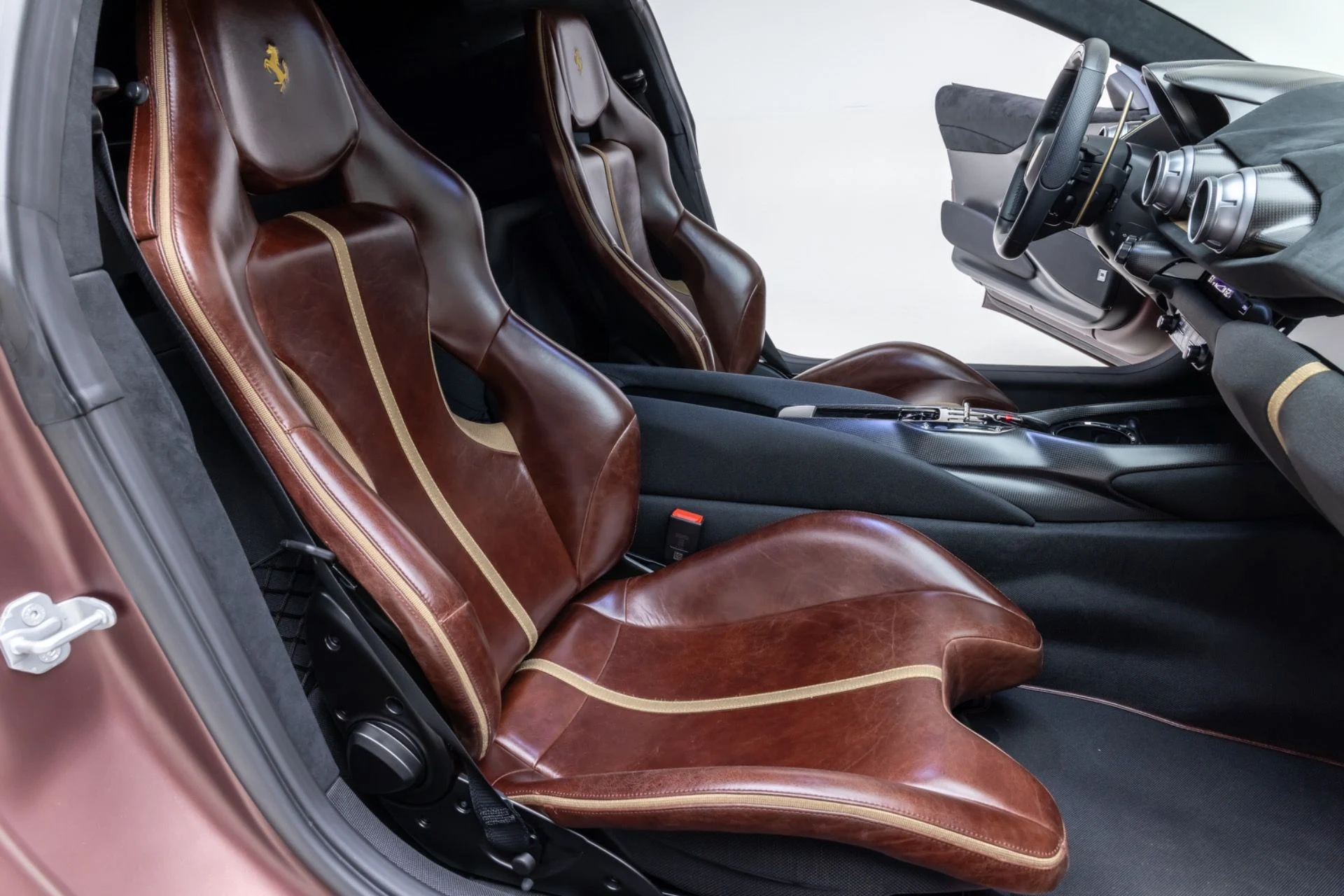 mph086_2172295005_13437_p87_l_28c2f25e37