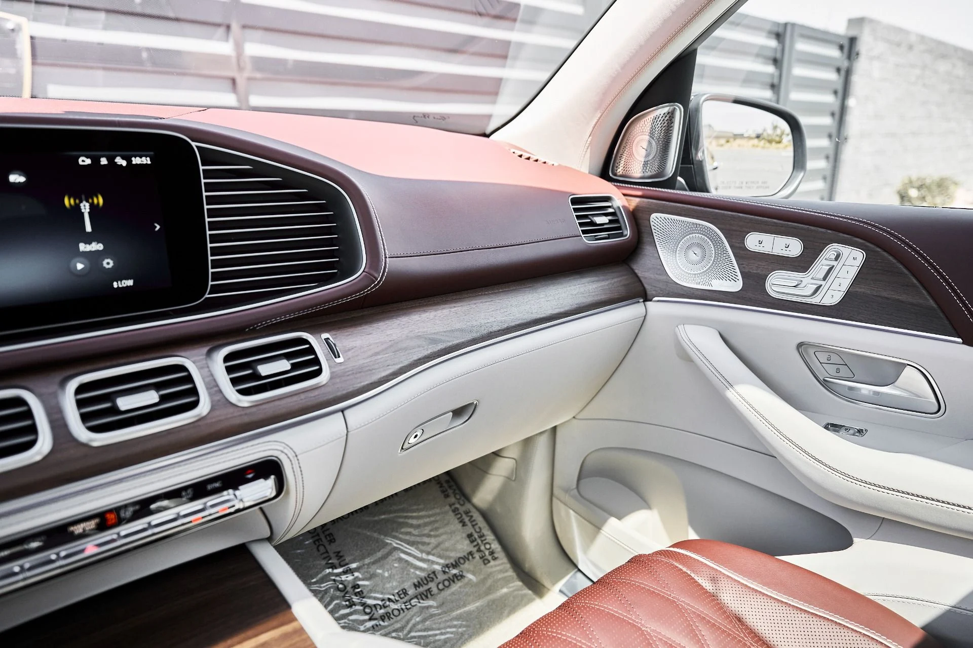 mph086_2183160442_Used_2026_Mercedes_Benz_GLS_Maybach_GLS_600_1776732924_bb16aee872