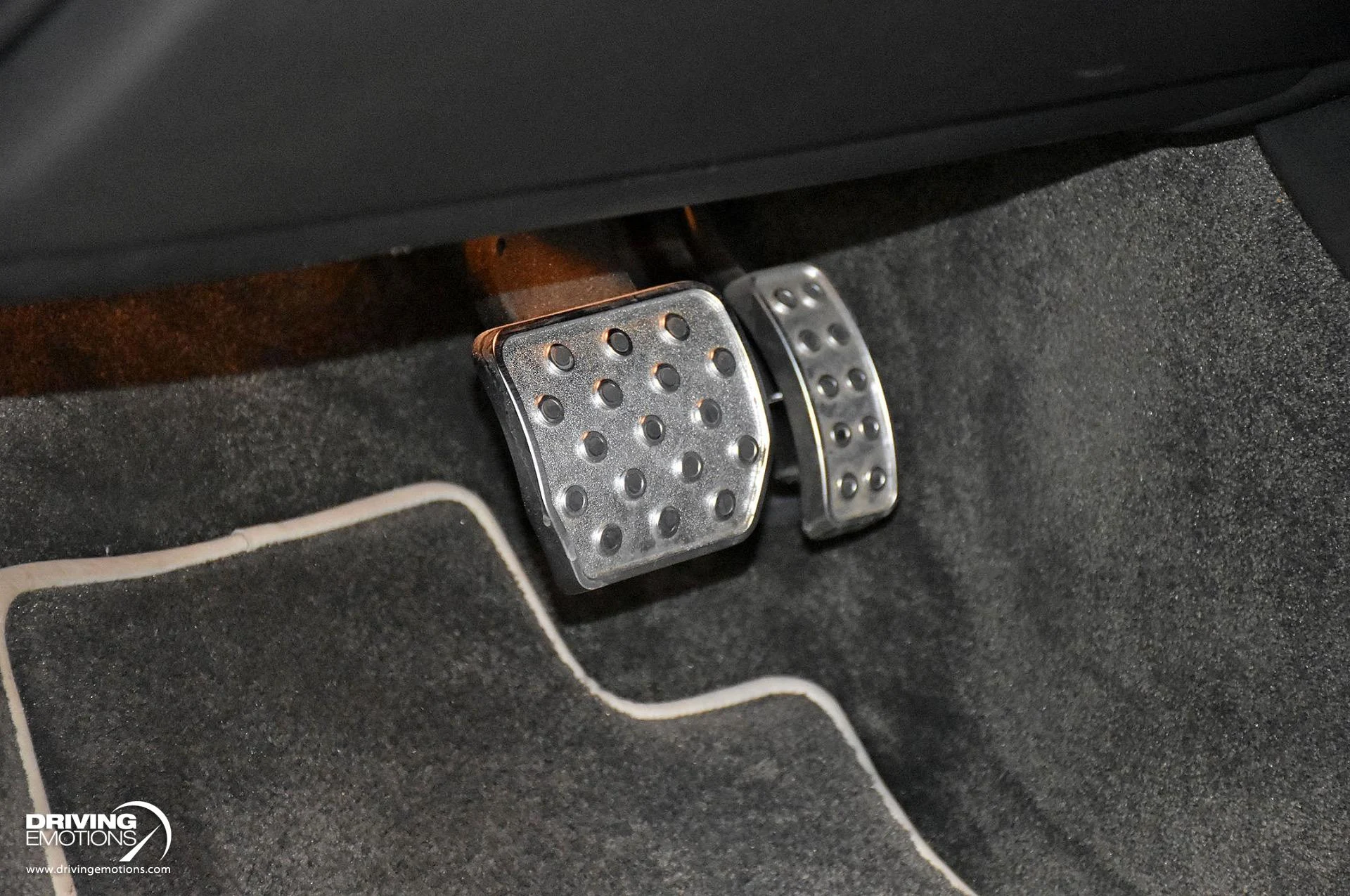 mph086_2190939037_871_p87_l_d6ebf9e421