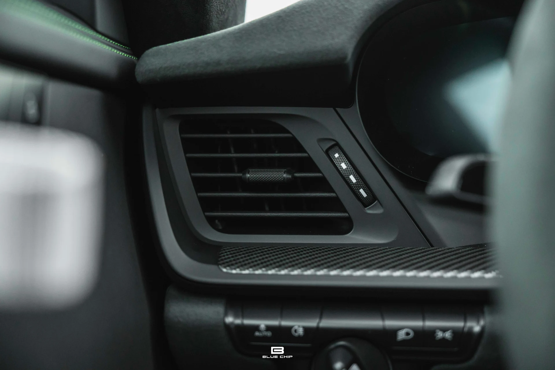 mph086_2194361628_69583b6196ac11d4dd2cc898_A7401119_b5f32f01f0