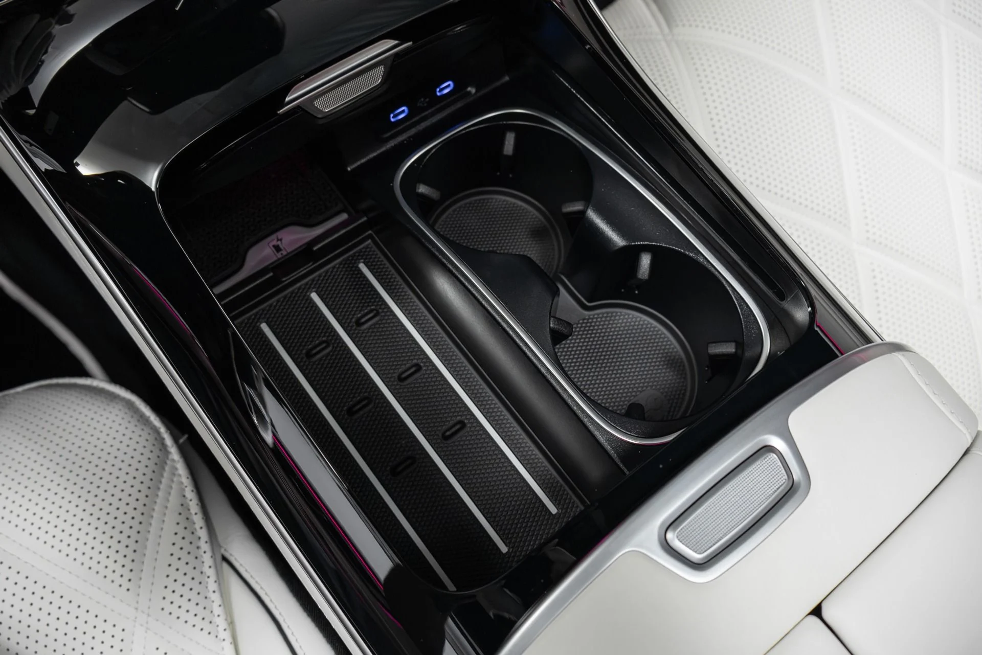 mph086_2213100358_Used_2024_Mercedes_Benz_S_Class_Maybach_S_680_4_MATIC_1766187081_8d61d1d771