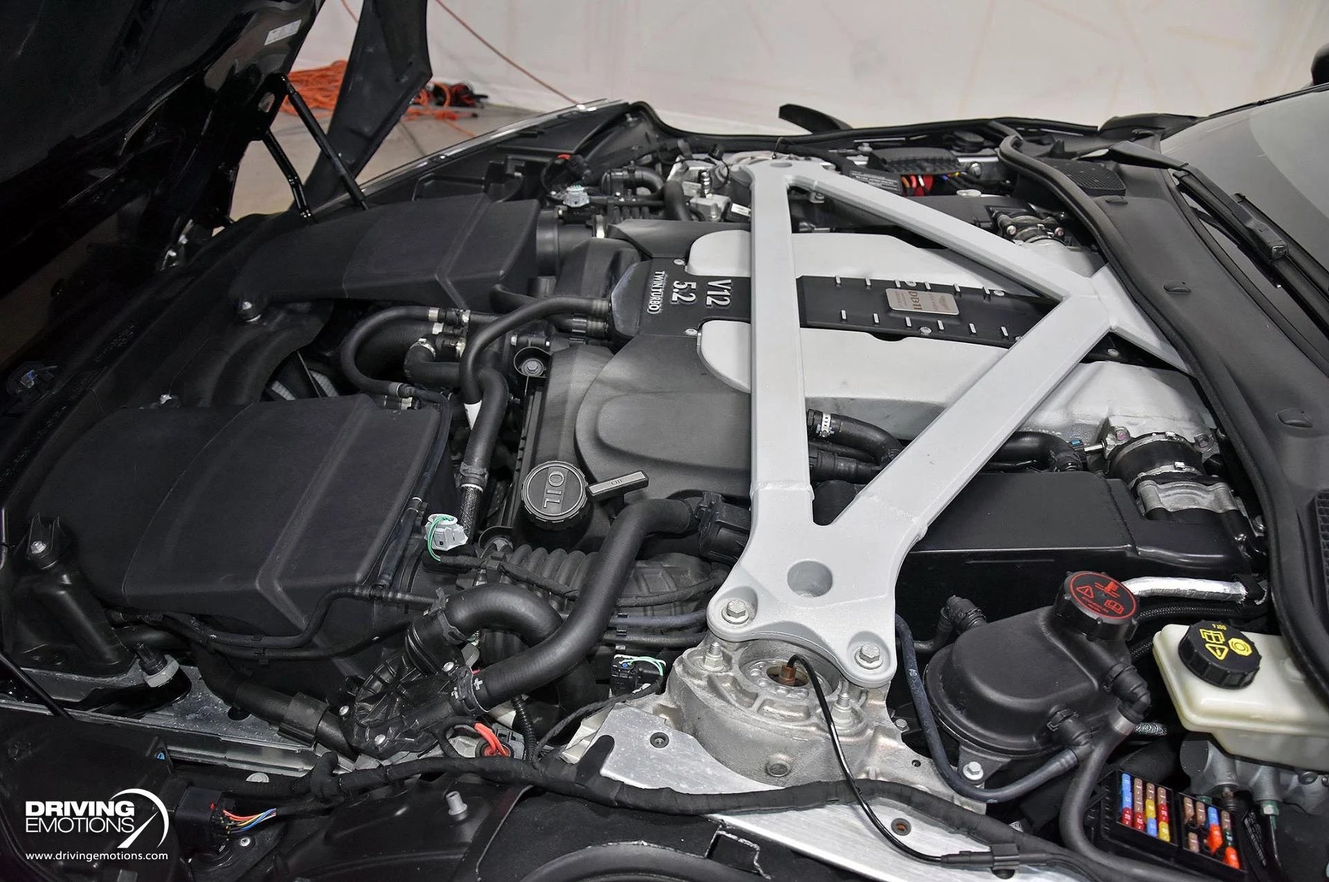 mph086_2216143769_861_p87_l_01a4bb44a2