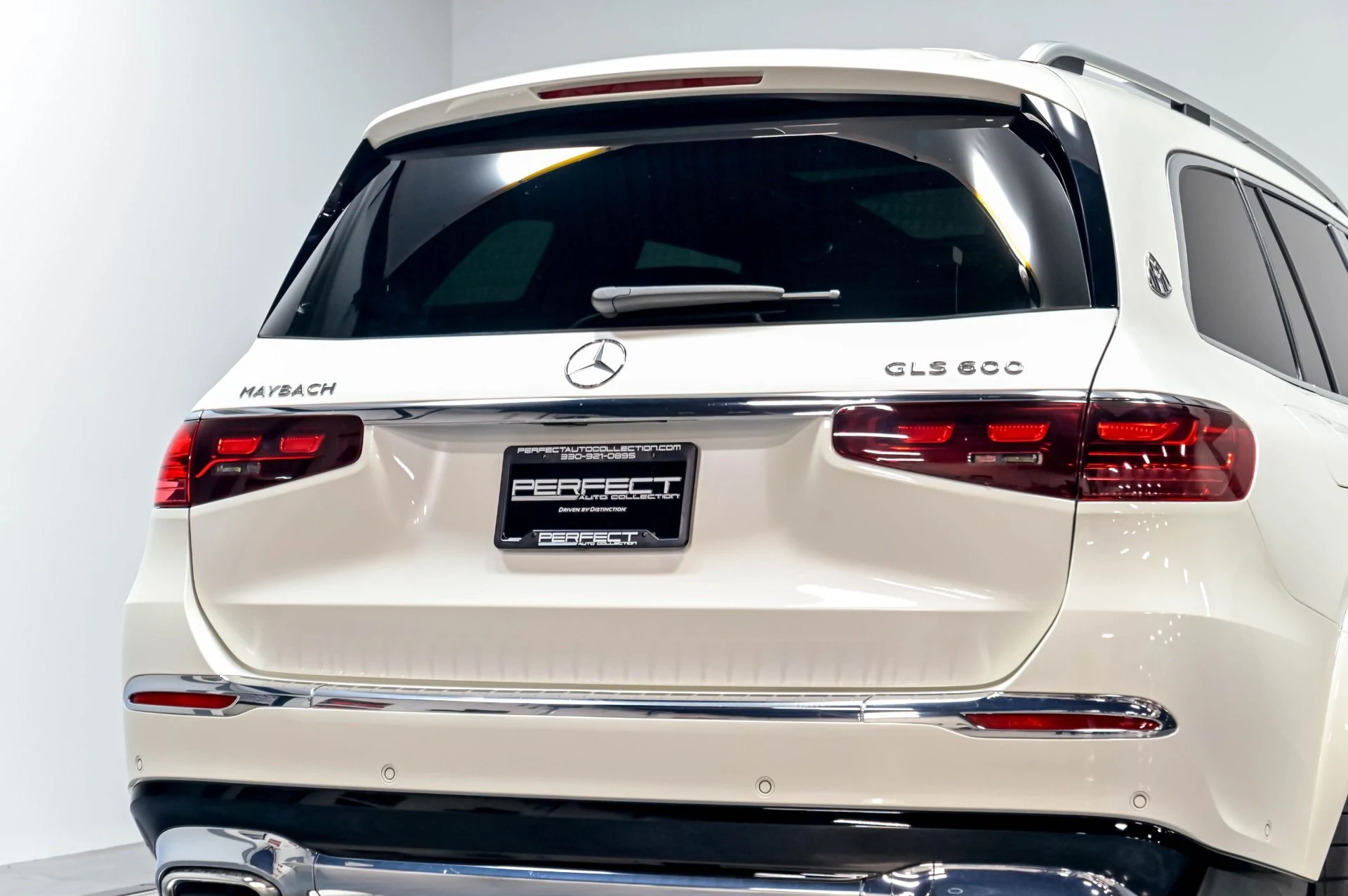 mph086_2396973708_Used_2024_Mercedes_Benz_GLS_Maybach_GLS_600_4_MATIC_1780345753_e86c46e252