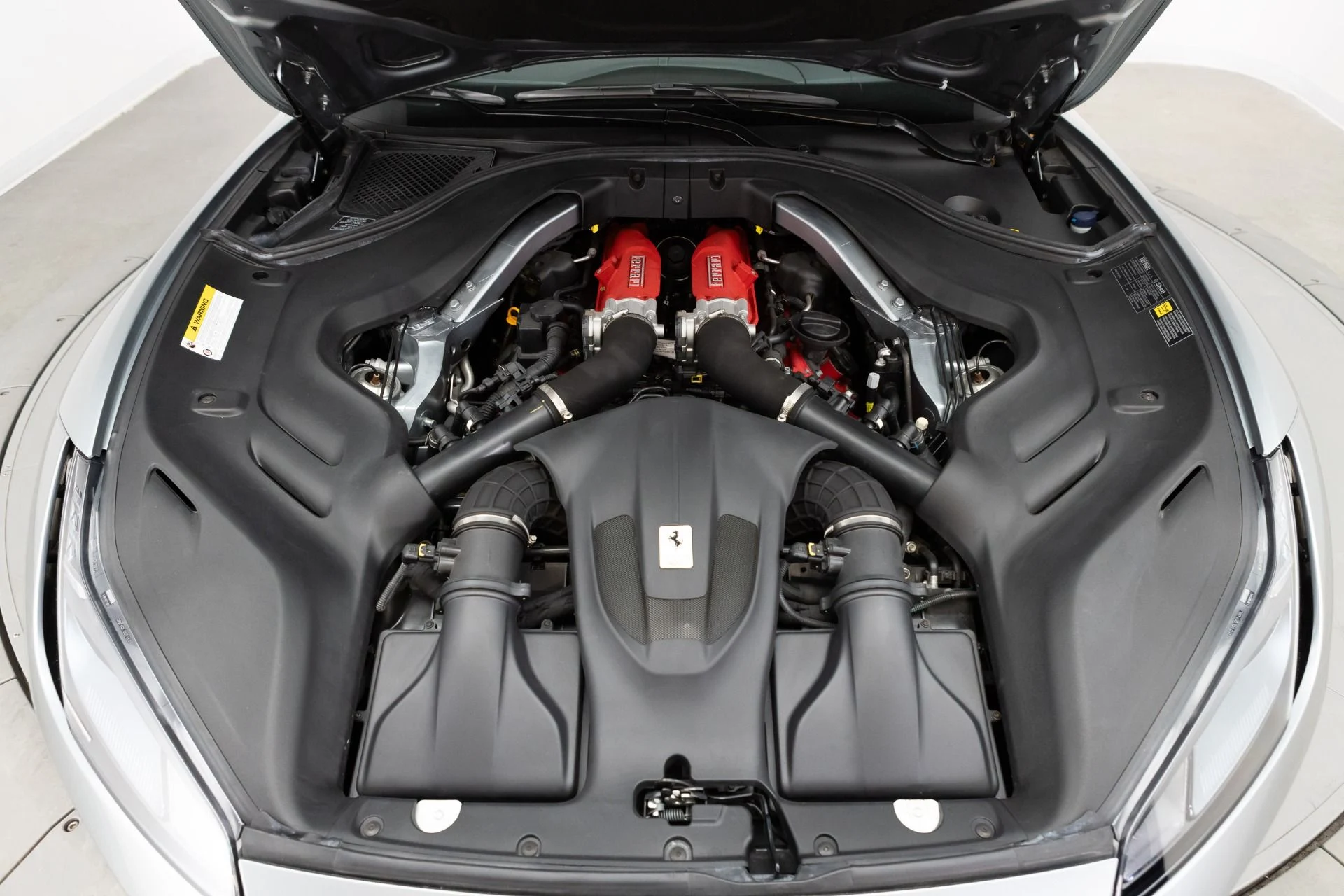 mph086_242565460_Used_2019_Ferrari_Portofino_1792420414_ee903cc27f