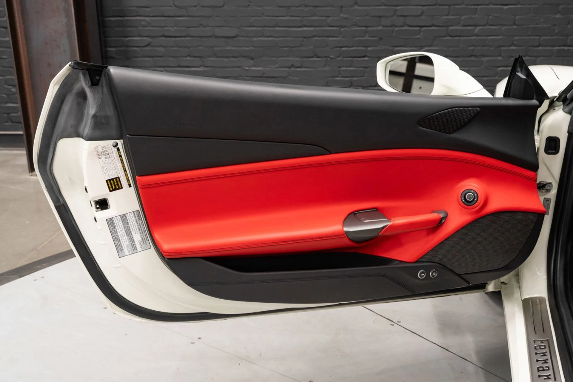 mph086_2870350884_ferrari_488_gtb_2018_adb6571043