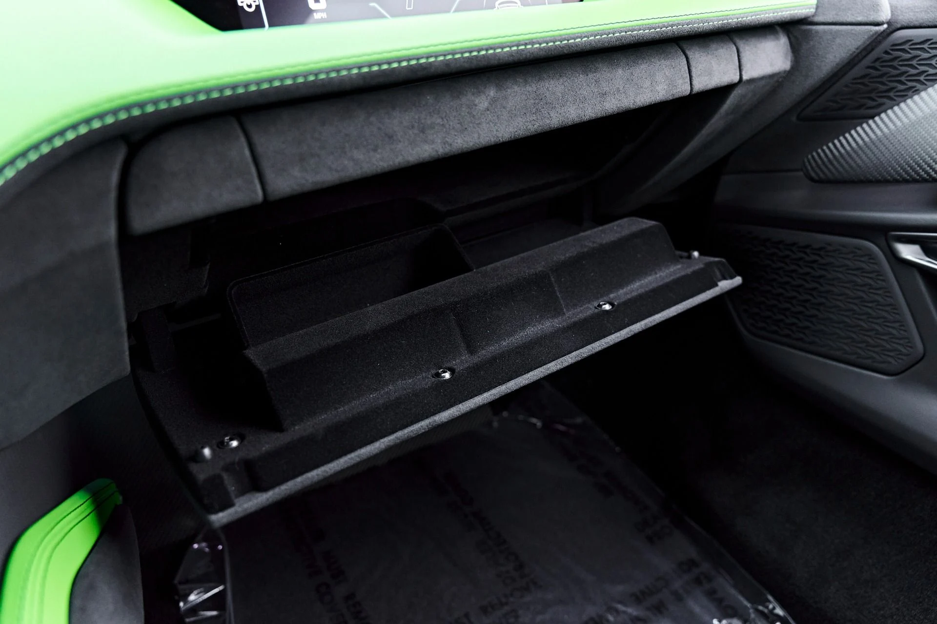 mph086_2904169045_Used_2025_Lamborghini_Revuelto_Base_1785289427_11a51037d1