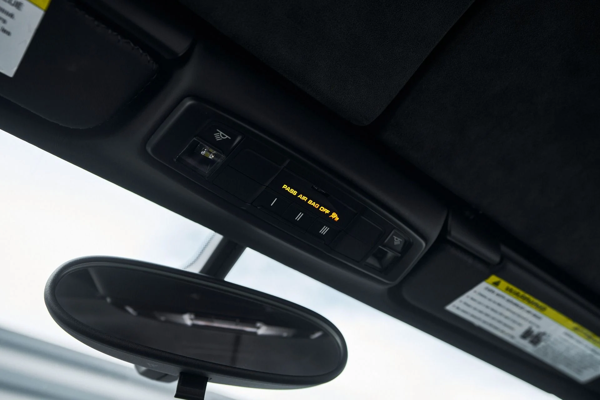 mph086_3211663640_Used_2015_Porsche_918_Spyder_w_Weissach_Package_1764874366_038f9248e0