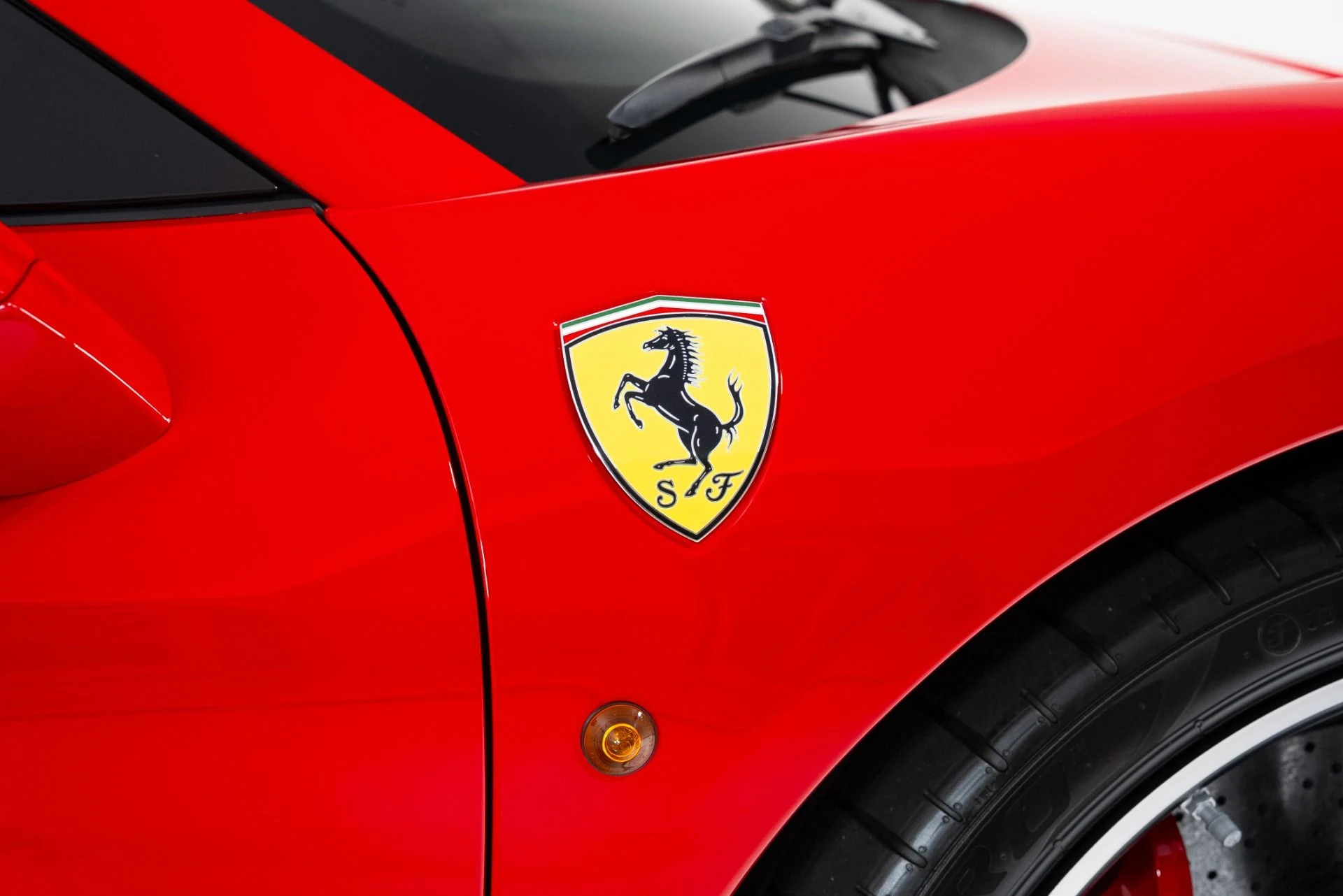 mph086_325474379_Used_2015_Ferrari_458_Speciale_Aperta_1760122912_5b60354372