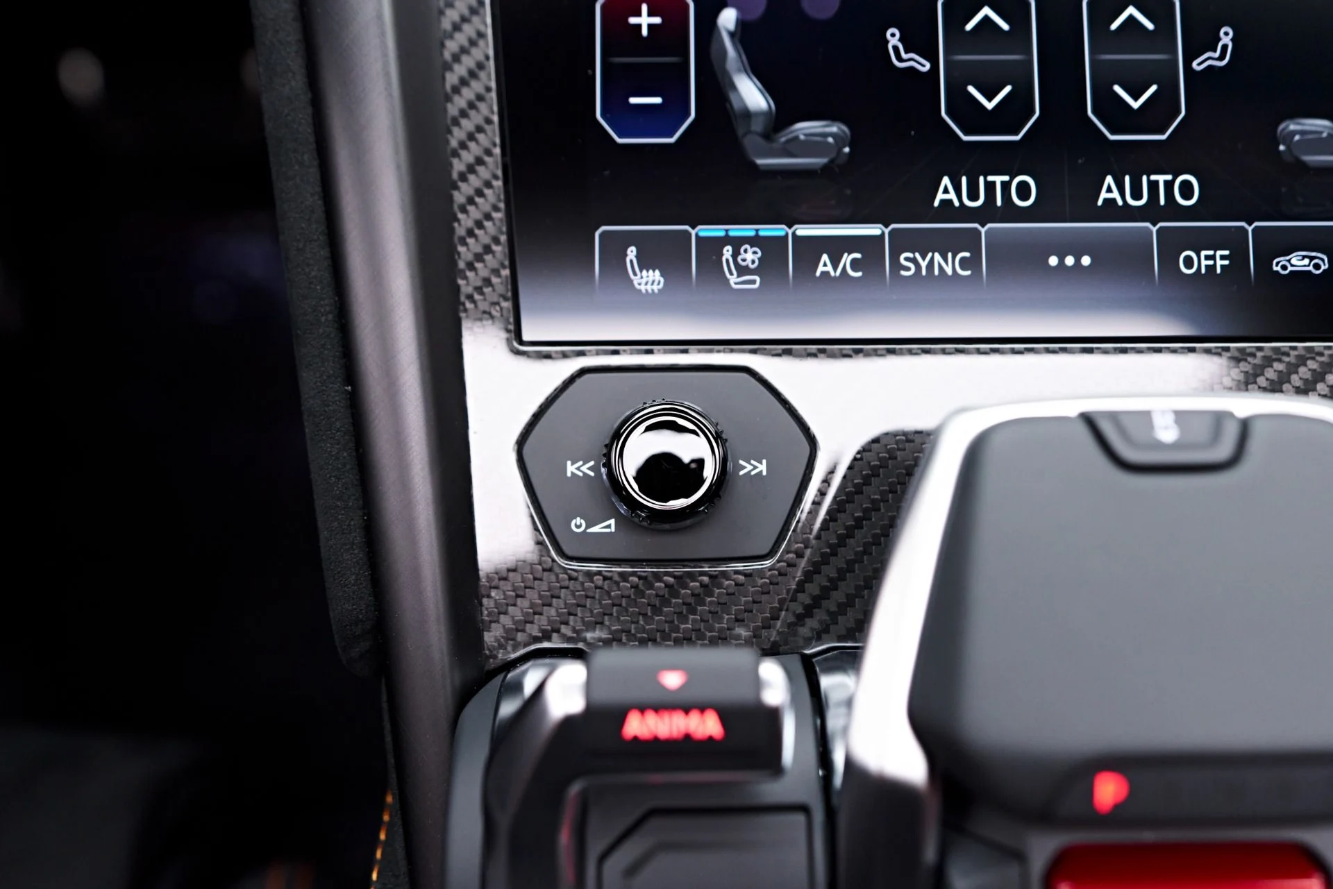 mph086_3258265936_Used_2023_Lamborghini_Urus_Performante_1758074145_c6c0c1f952