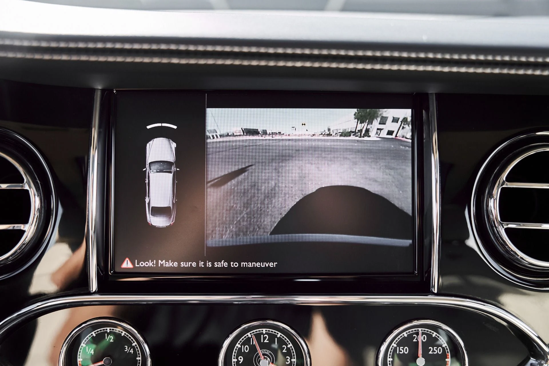 mph086_335982029_Used_2019_Bentley_Mulsanne_Base_1773861496_bb2d74f91b