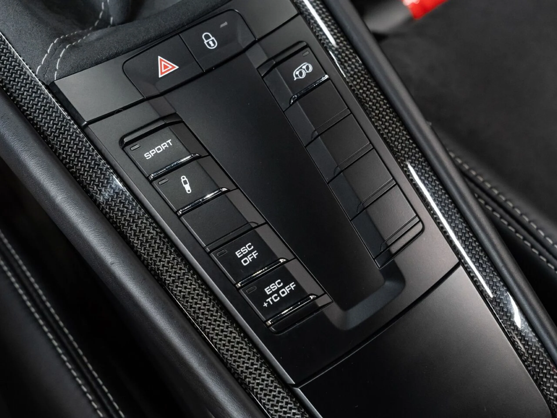 mph086_3583619874_porsche_911_2018_54af4343fc