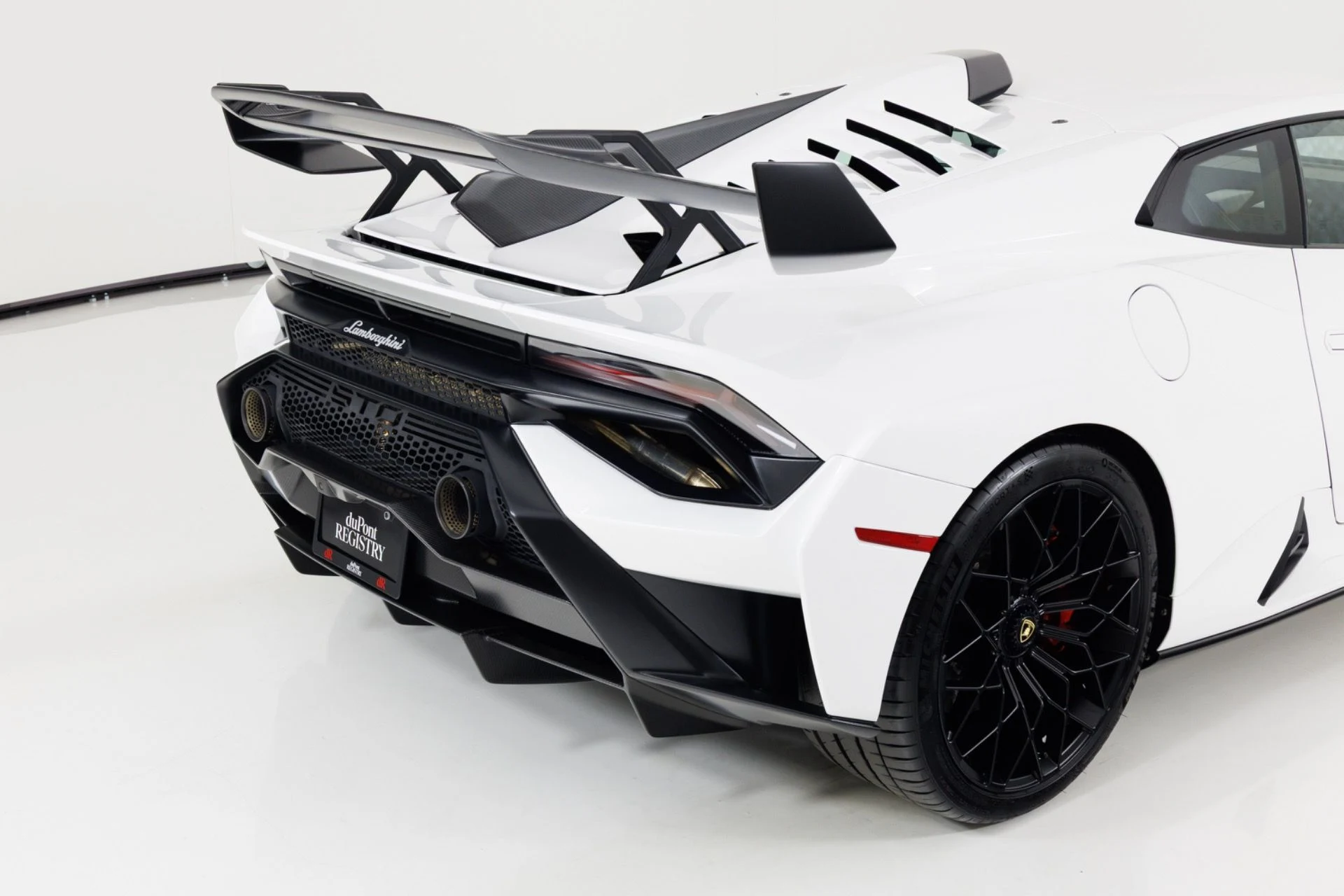 mph086_3660557738_Used_2021_Lamborghini_Huracan_STO_1789754442_cd5b4334a5
