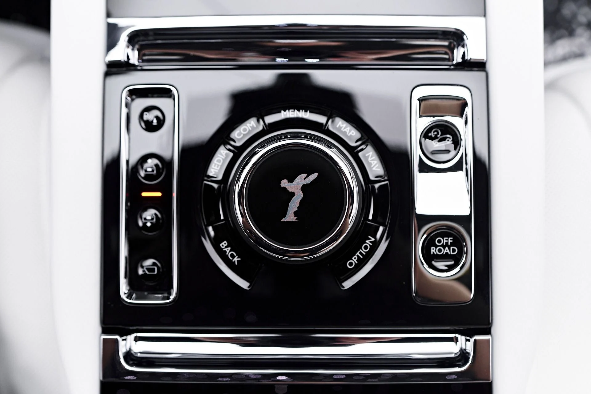 mph086_3939833602_Used_2023_Rolls_Royce_Cullinan_Base_1759189421_f20f0f98f2