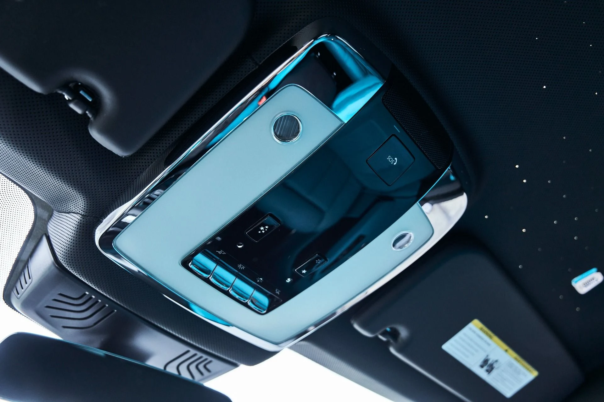 mph086_3973569381_Used_2025_Rolls_Royce_Cullinan_Black_Badge_1774912624_0a40a0083d