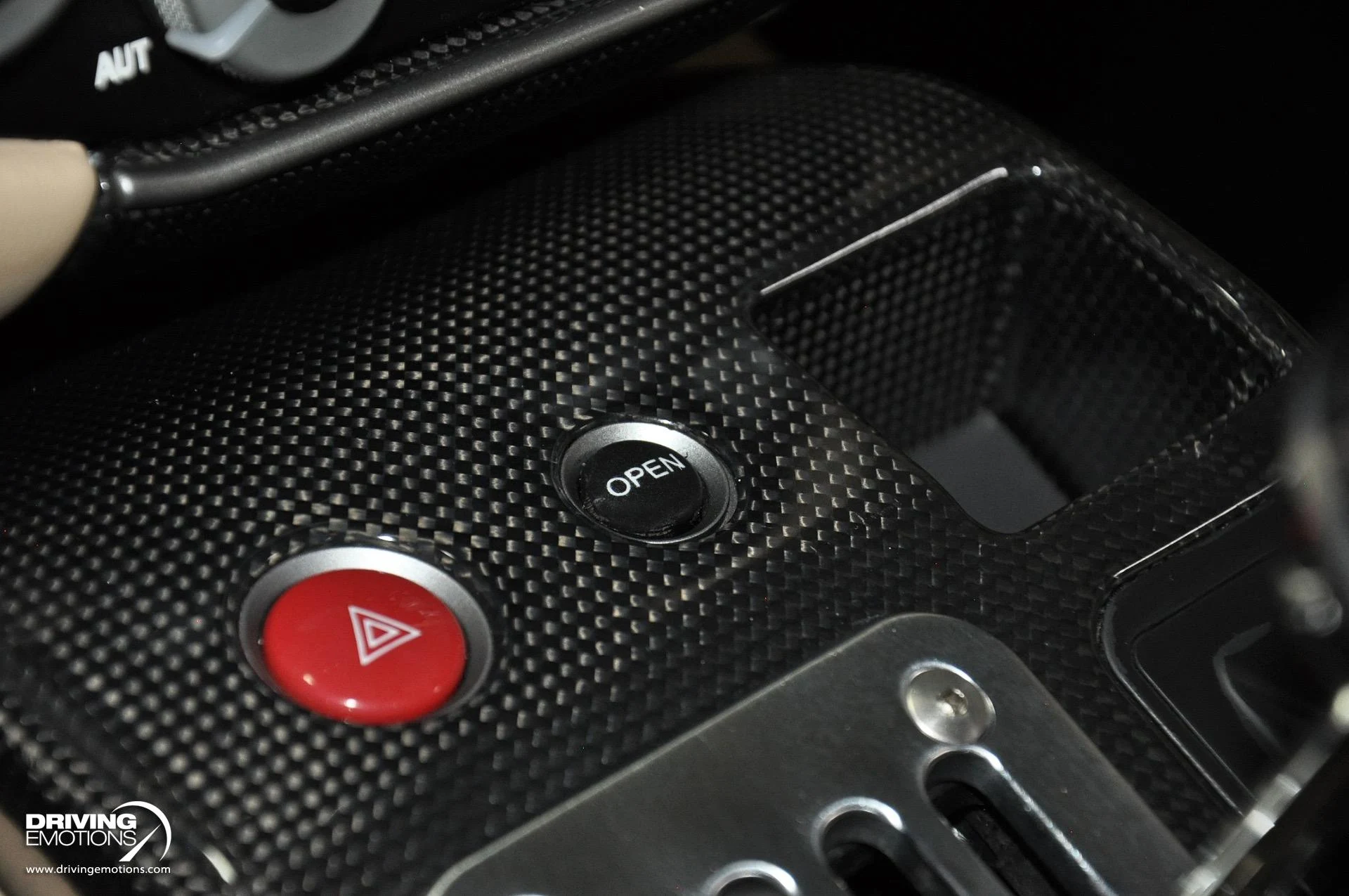 mph086_420938380_867_p87_l_f80d8770d2