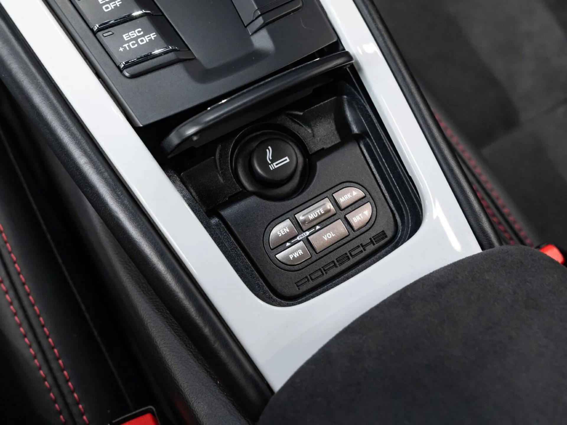 mph086_4248260040_porsche_911_2015_6b43e4bddd