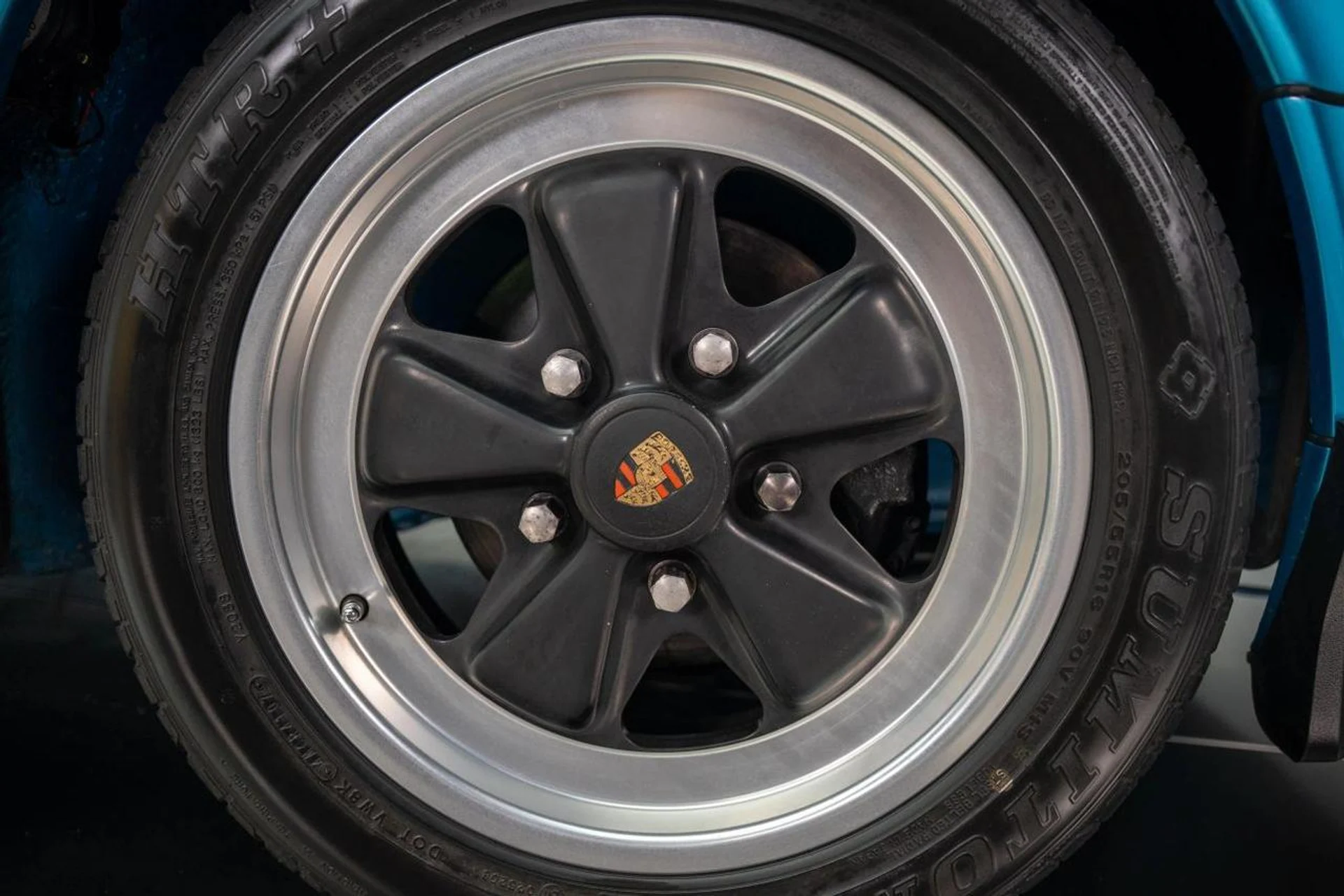 mph086_584736576_9312490475814f96ac929ff13e82ba0f_1c930bf333