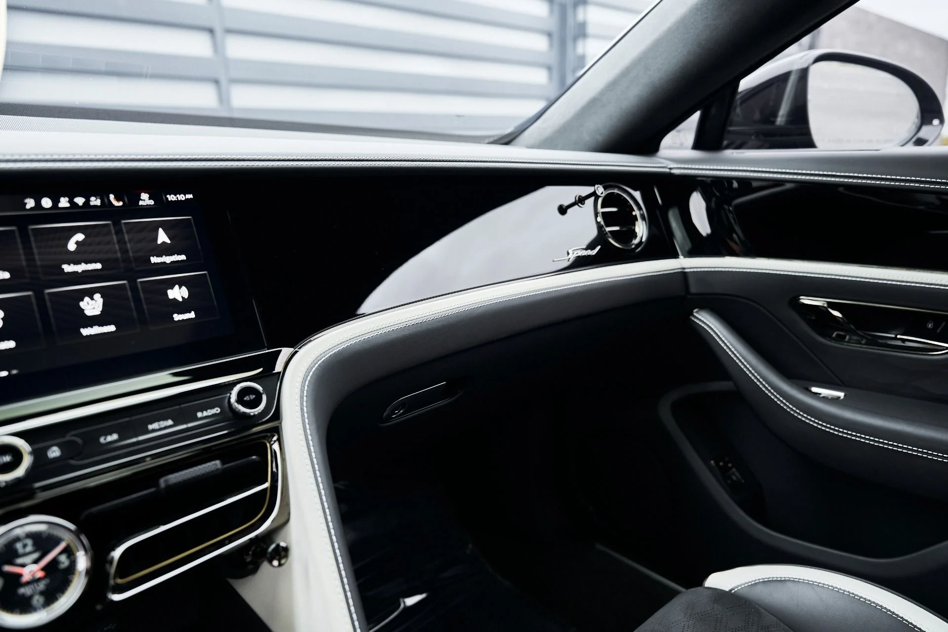 mph086_598252532_Used_2025_Bentley_Flying_Spur_Speed_1769137184_2a21a12df4