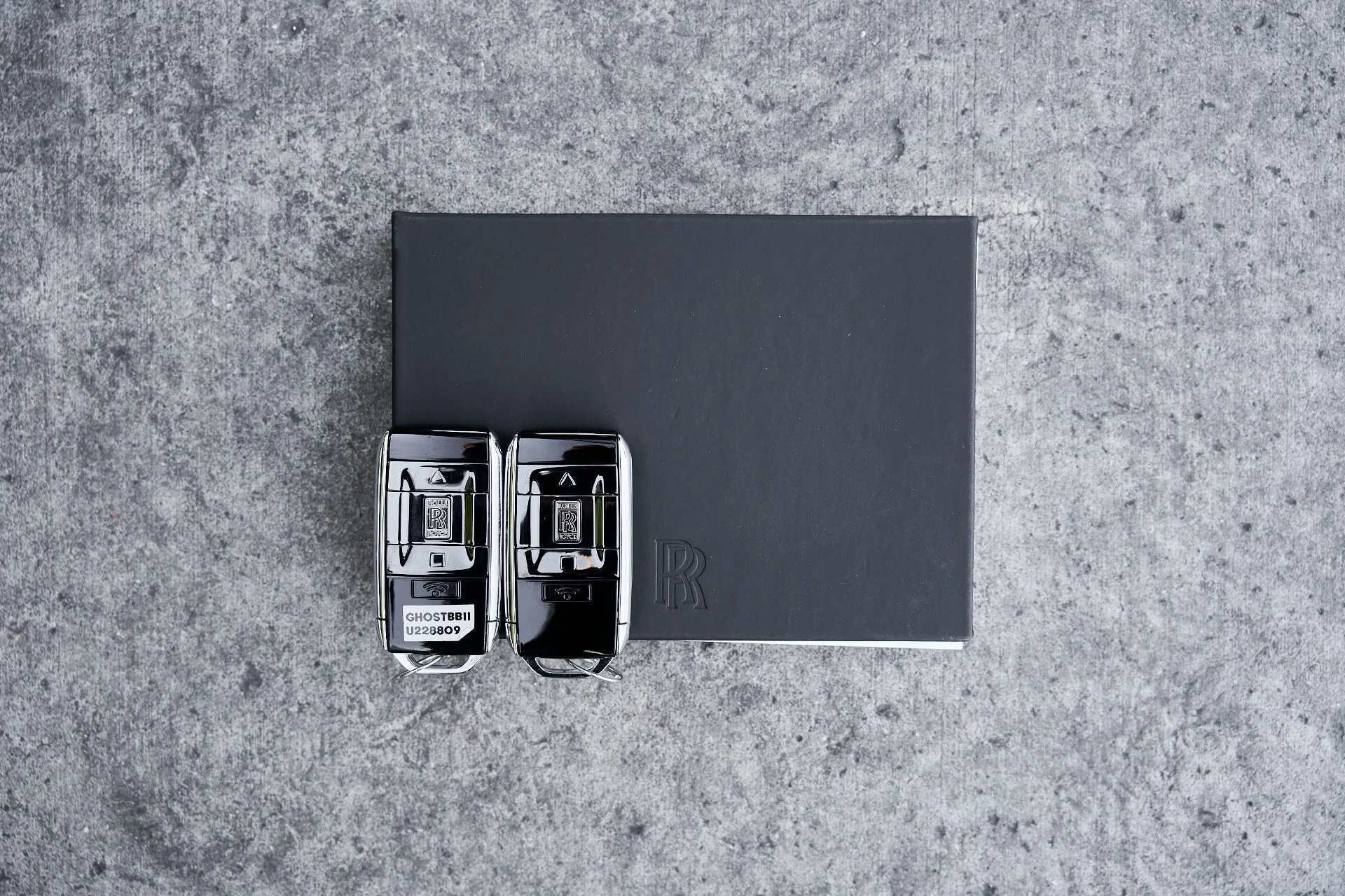 mph086_734790267_Used_2025_Rolls_Royce_Ghost_Black_Badge_1769049627_04bce9213c