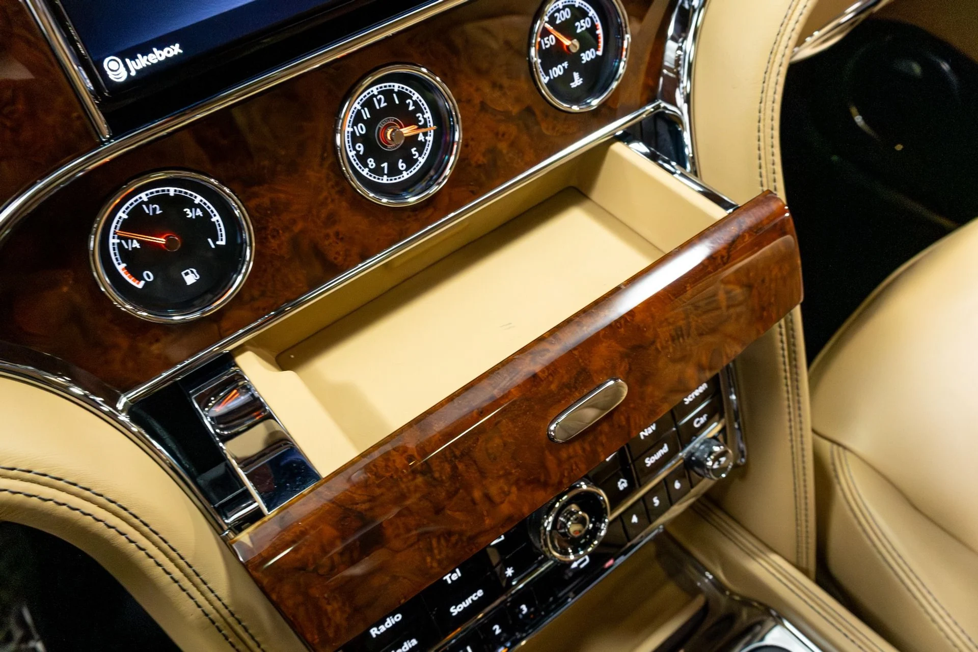 mph086_785444652_Used_2017_Bentley_Mulsanne_1775514187_7b5b74347c