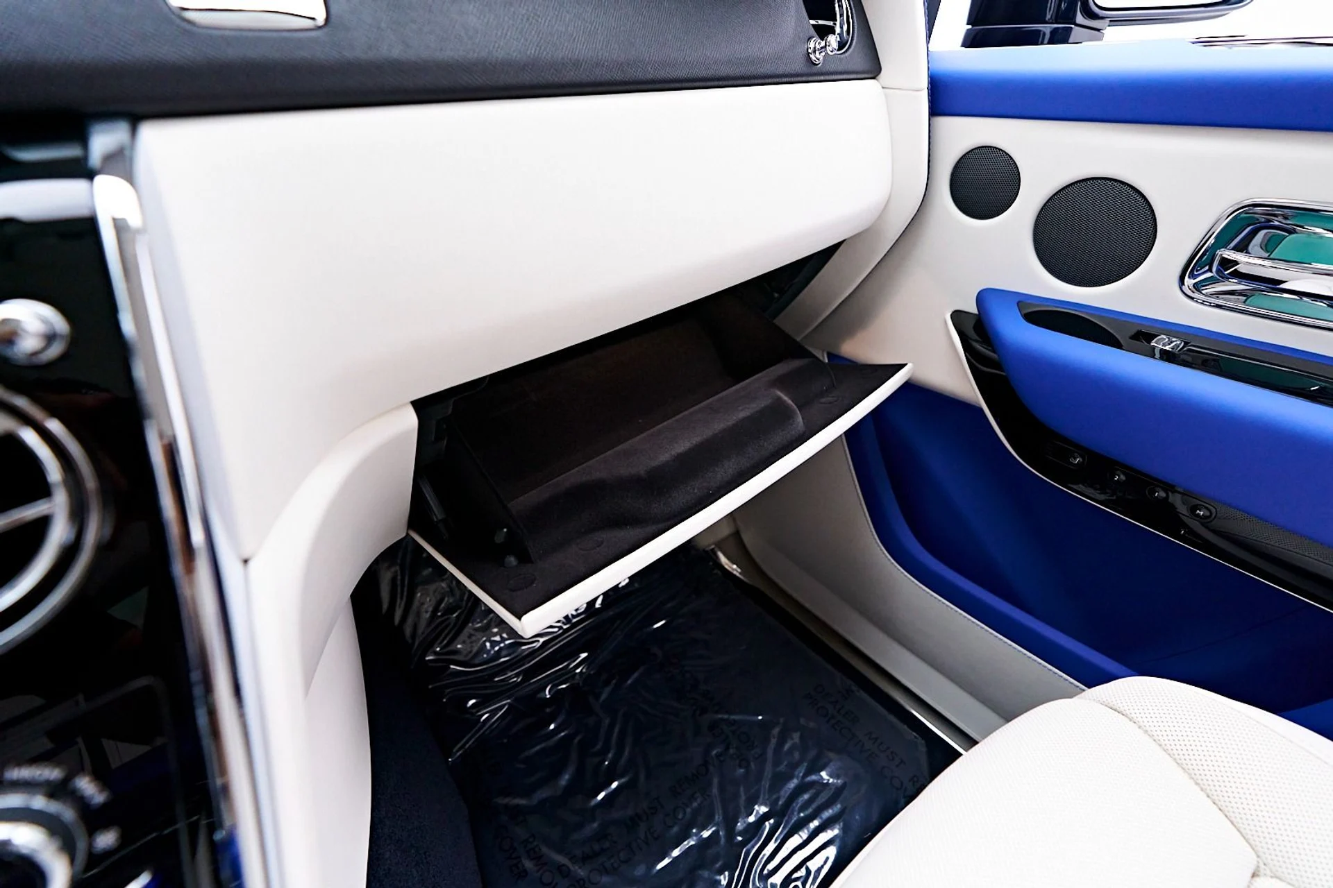 mph086_828876959_Used_2023_Rolls_Royce_Cullinan_Base_1745954360_9fa8ae281d