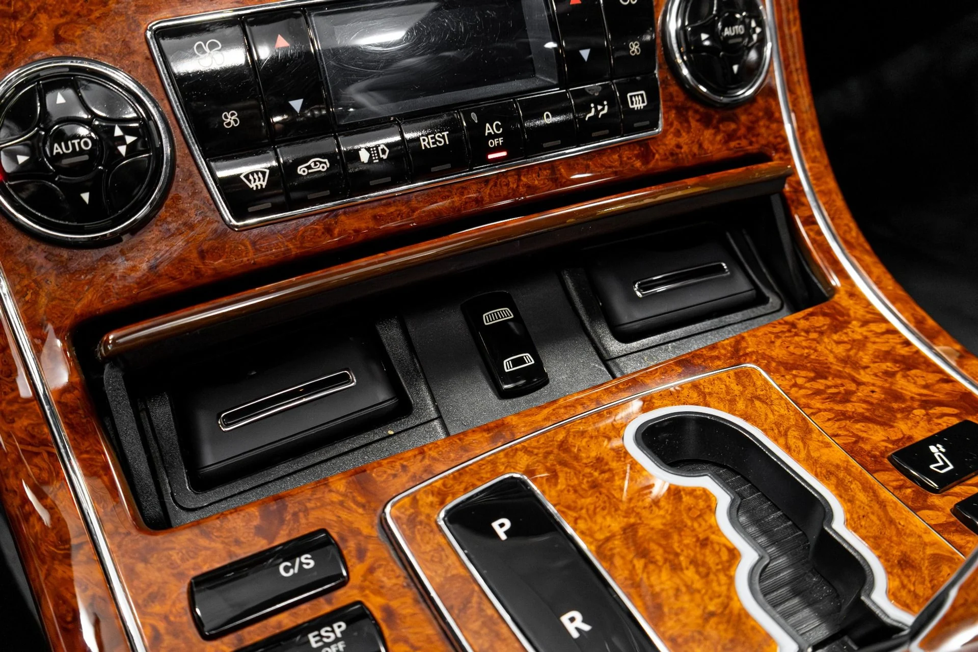 mph086_866444181_Used_2004_Maybach_57_1769486757_6debdaa3e3