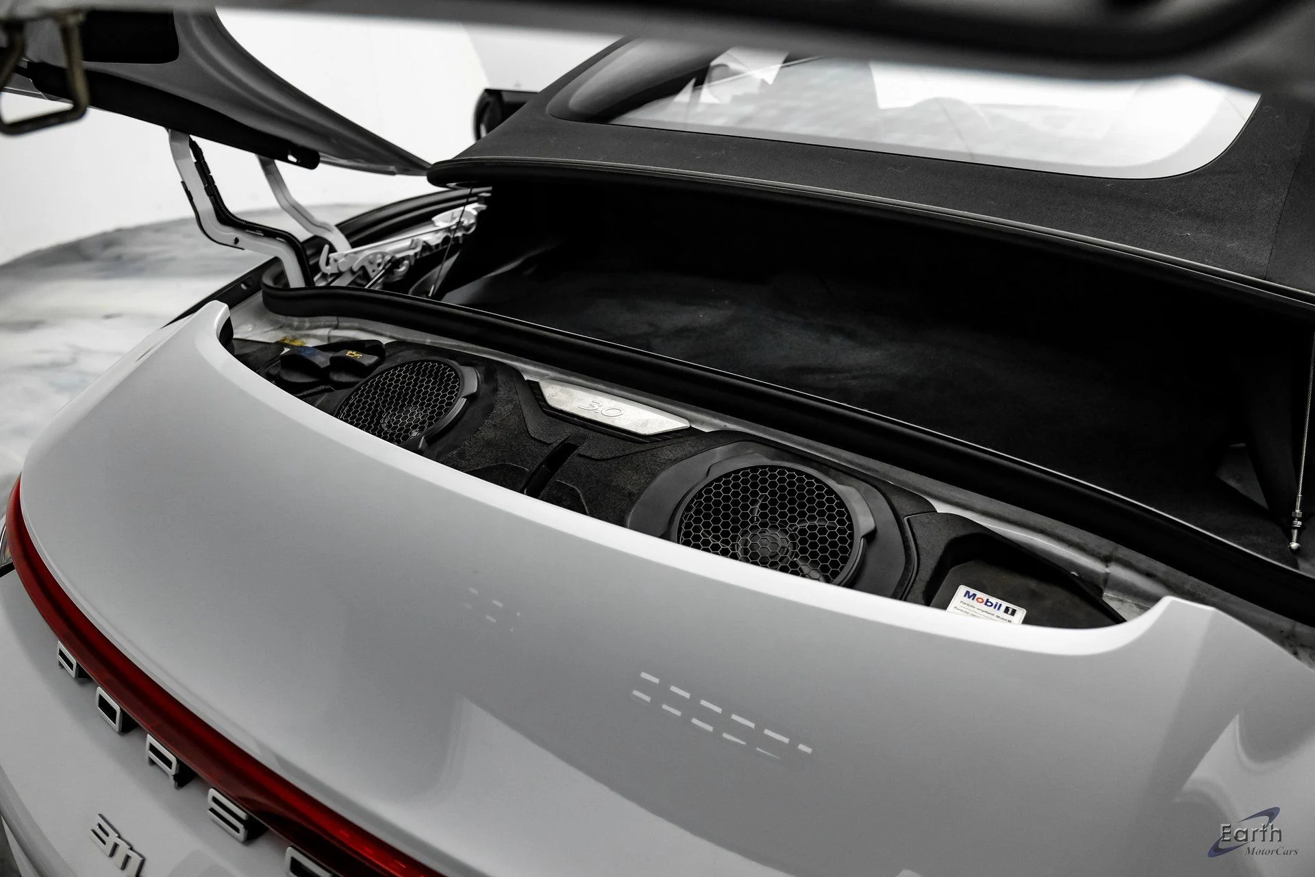 mph086_953388478_dc964ca9fb0498386c2417f177e6b330x_26b7159817