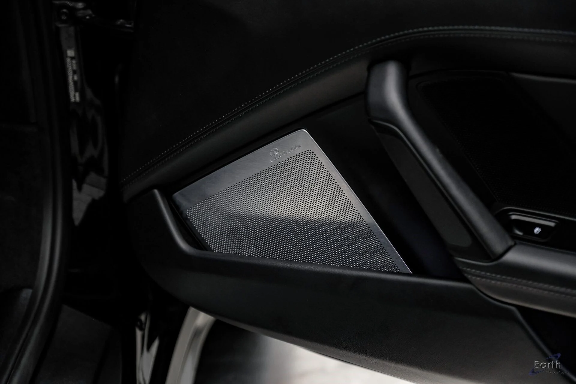 mph086_983911321_c40f1c5bb38c540aa64d60c6fdb71d55x_fe42f98c59