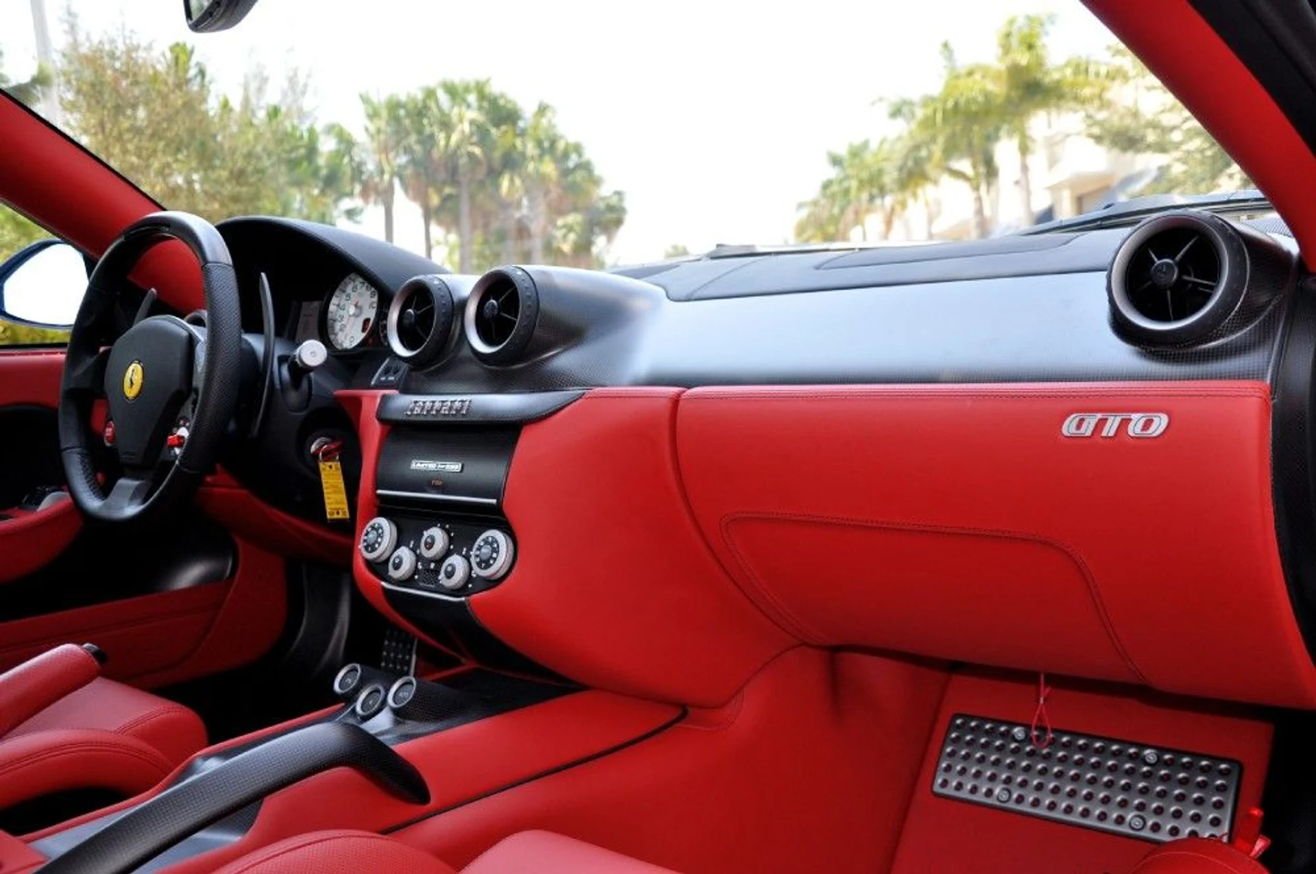 mph087_1075091794_81_p88_l_544472e0dd