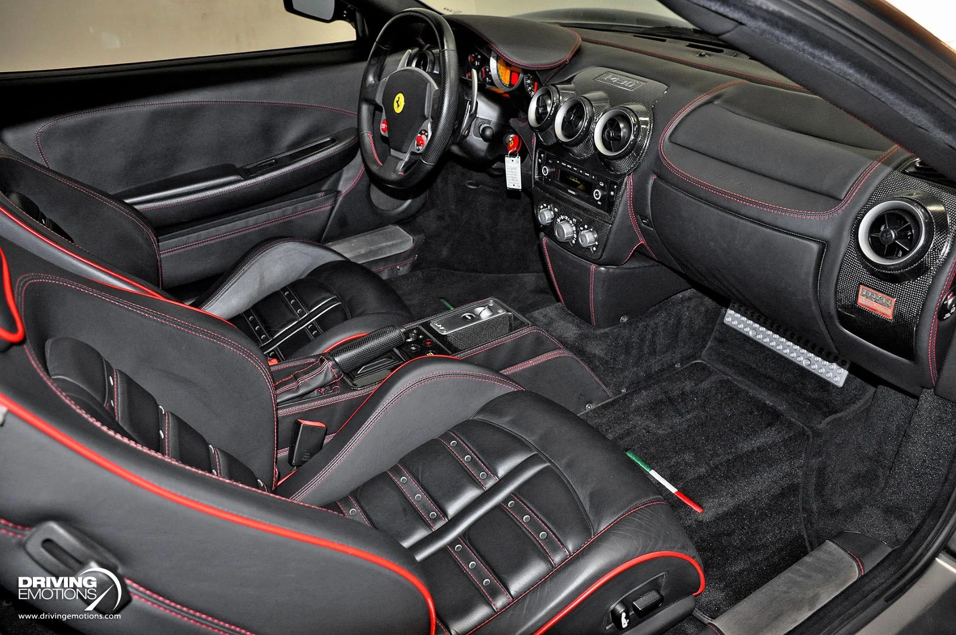 mph087_1190276317_885_p88_l_e00dc87e7d